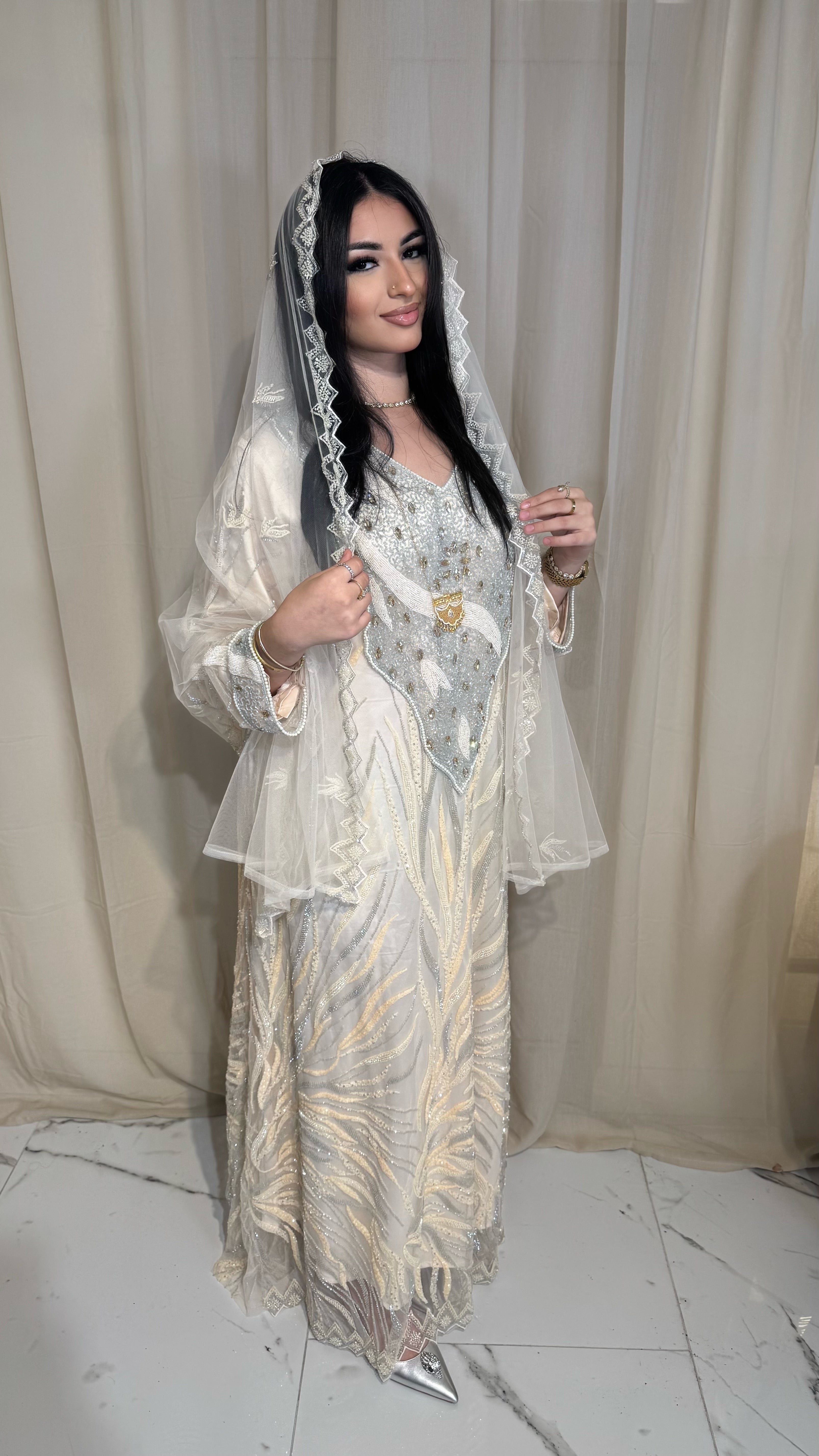 VIP Exclusive Beige Heavy Handwork Emirati Thobe With Veil