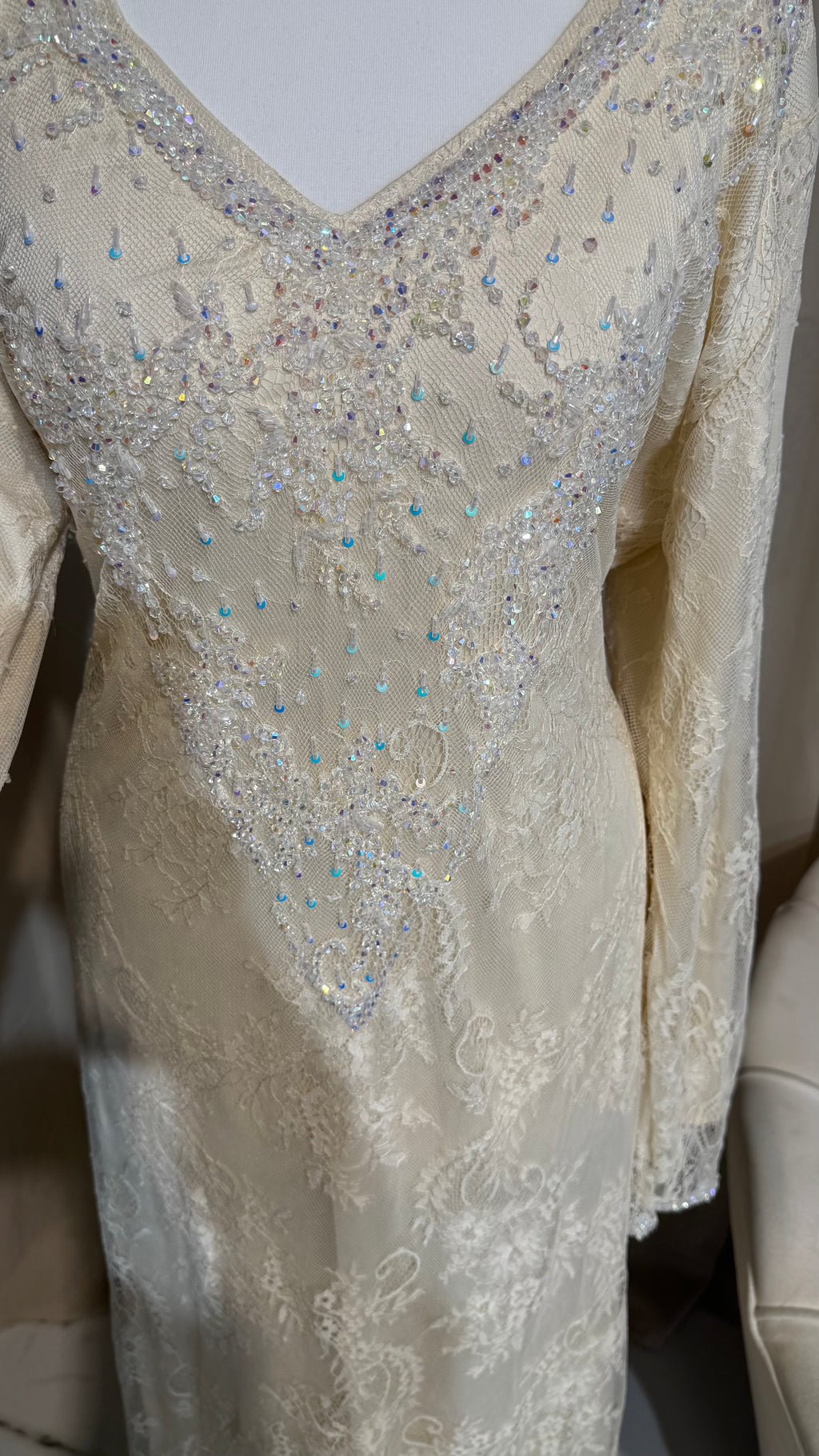 VIP Lace Crystal Makhawer