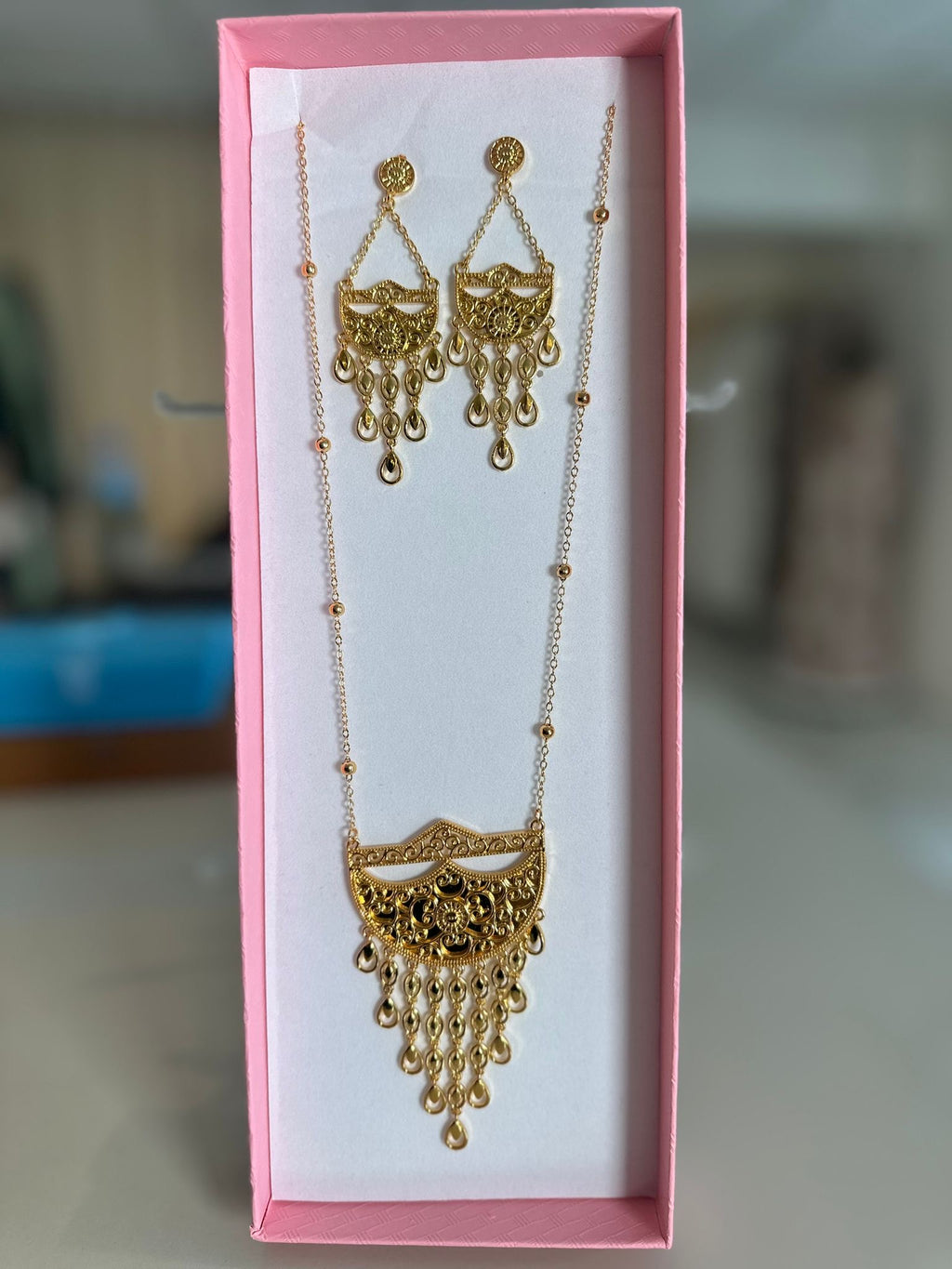 Gold Emirati Necklace Set