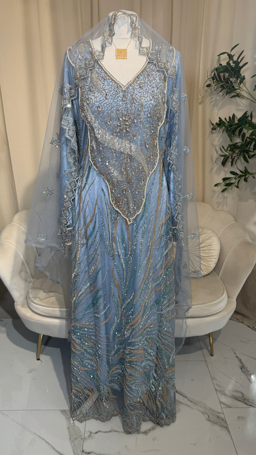VIP Emirati Baby Blue Thobe & Veil
