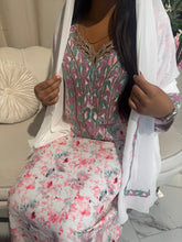 Load image into Gallery viewer, Pink Makhawer &amp; Sheila

