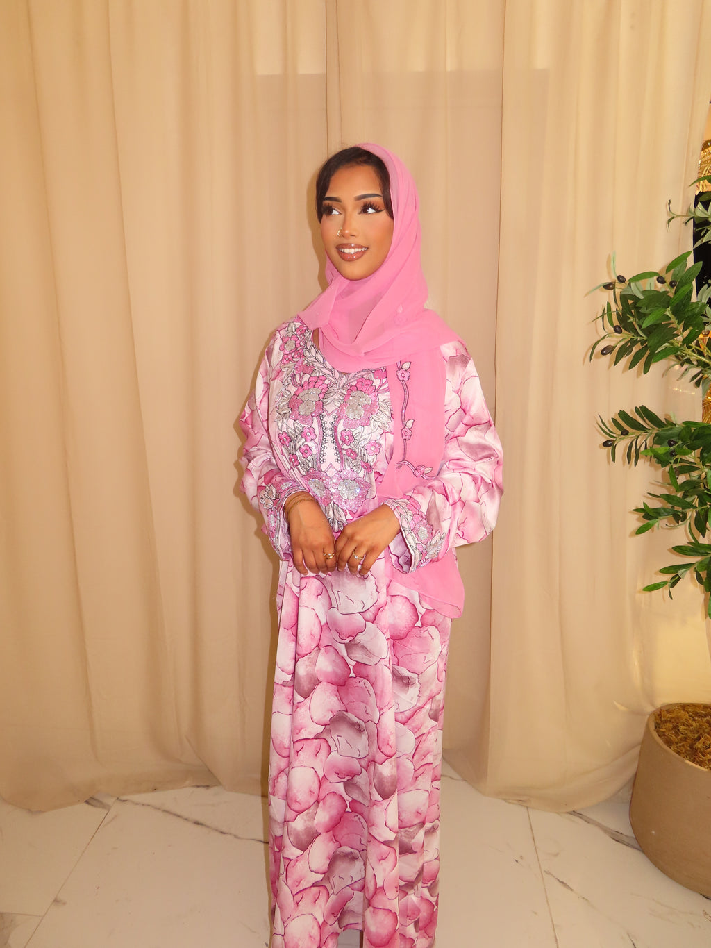 Pink Flower Makhawer & Sheila