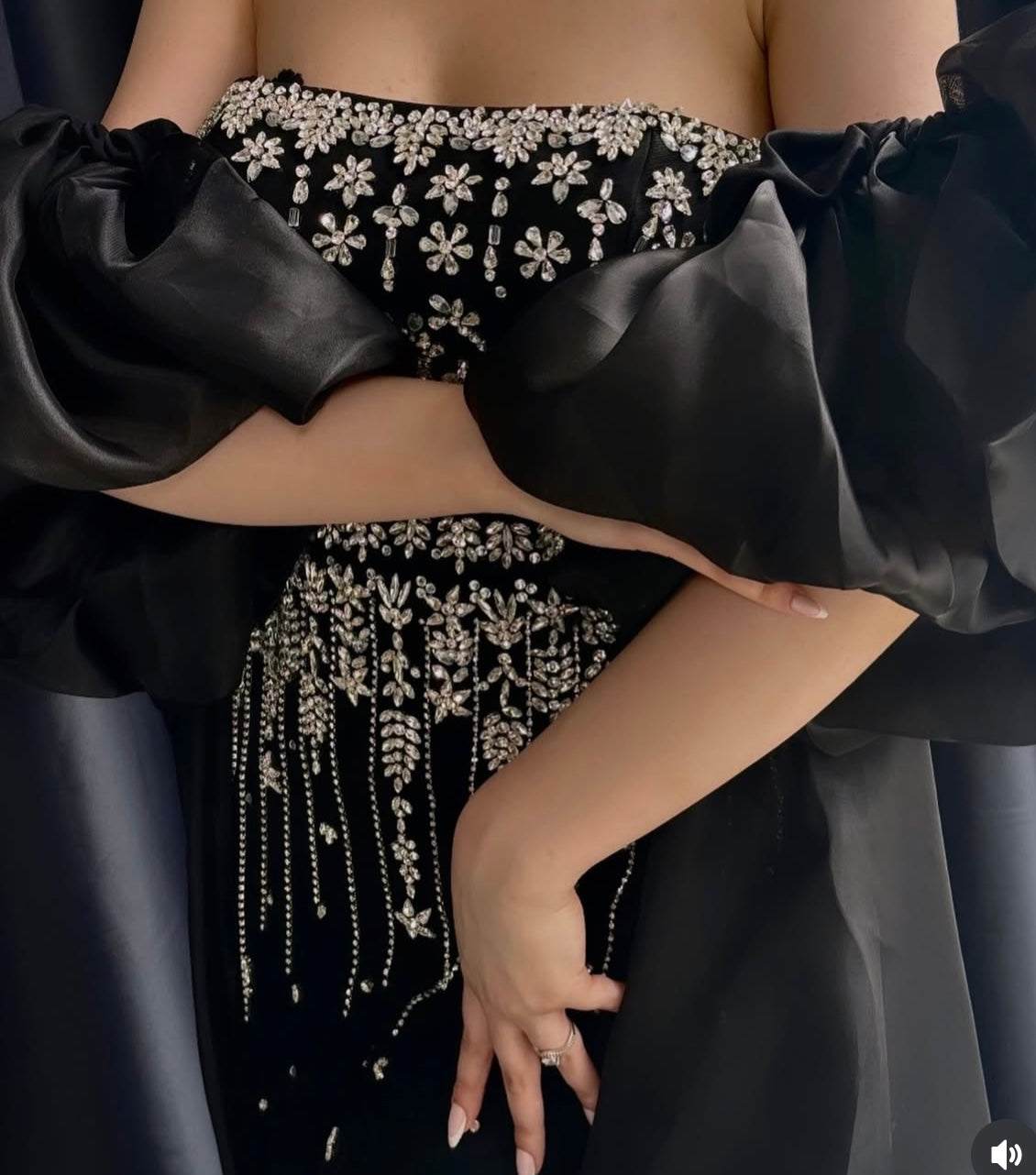 Puff sleeve dress