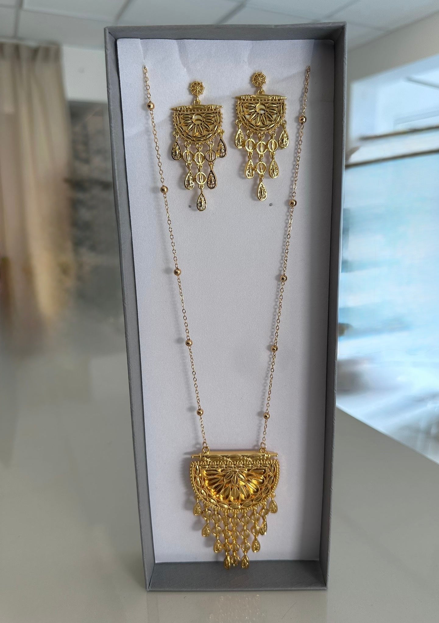Gold Emirati Necklace Set