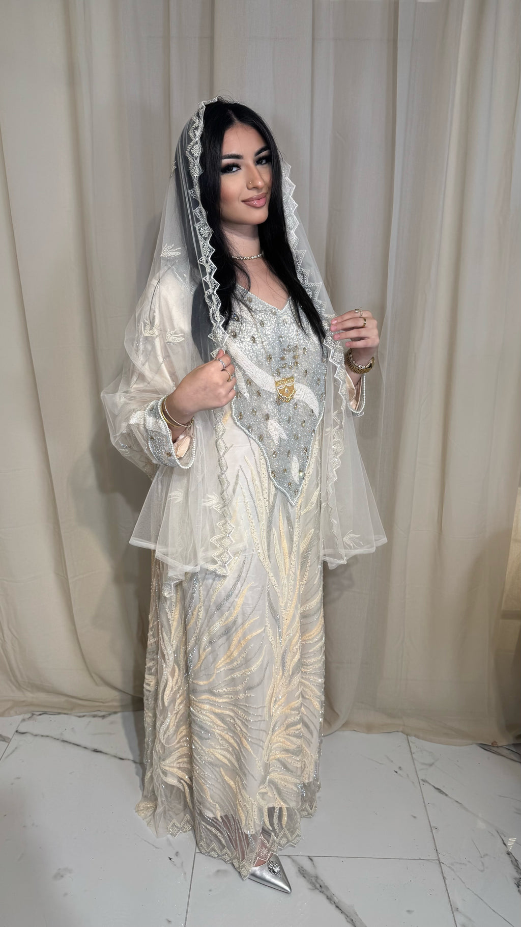 VIP Exclusive Beige Heavy Handwork Emirati Thobe With Veil