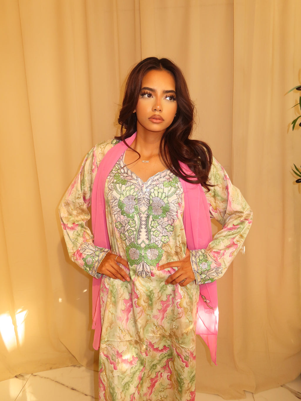 Green and Pink Makhawer & Sheila