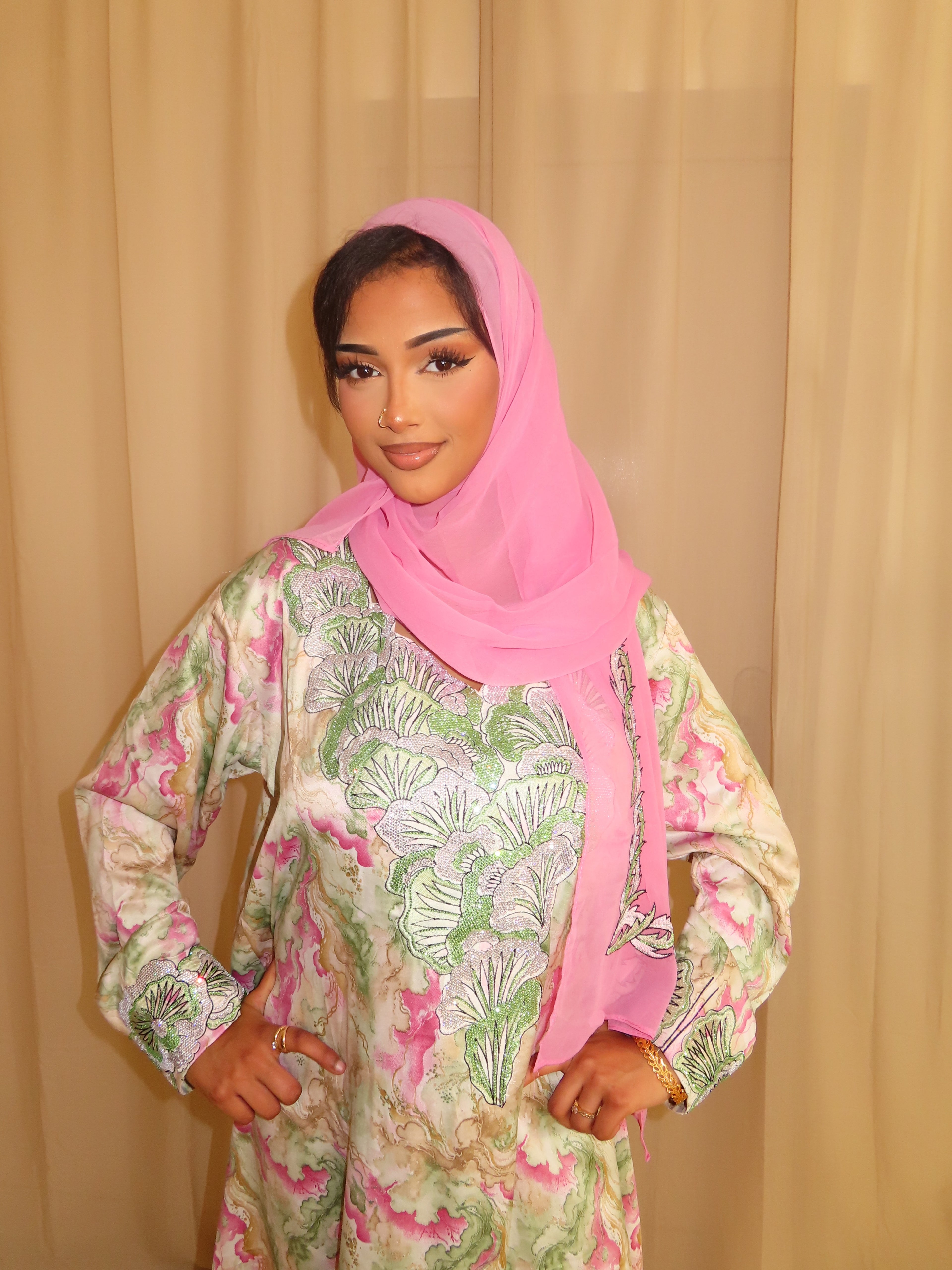 Pistachio Pink Wave Makhawer & Sheila