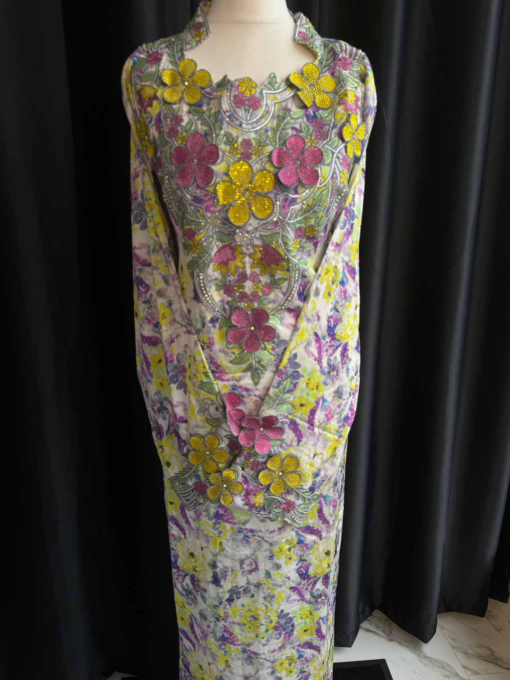 Premium Silk Makhawer