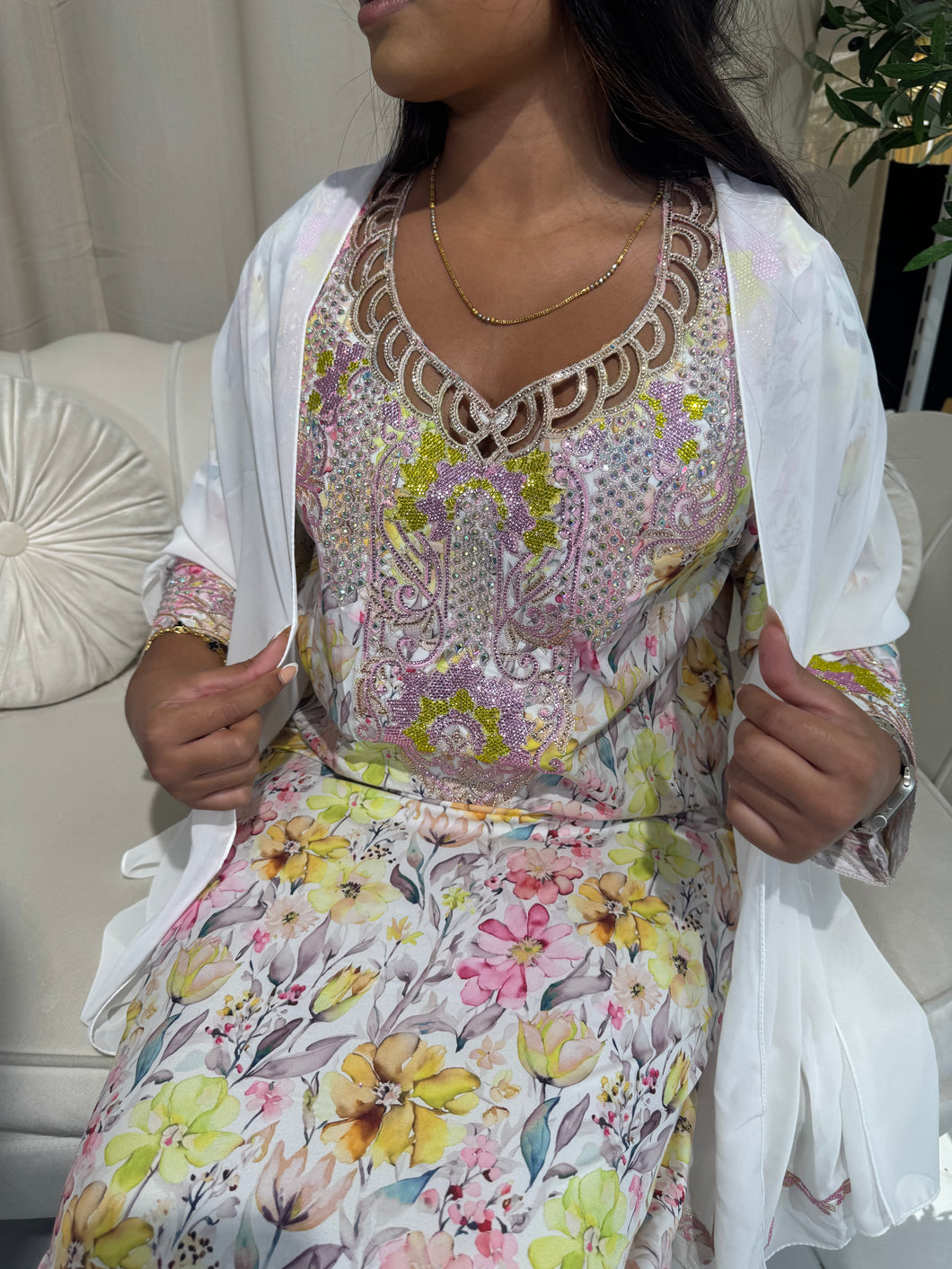 Summer Makhawer (pink stones) & Sheila