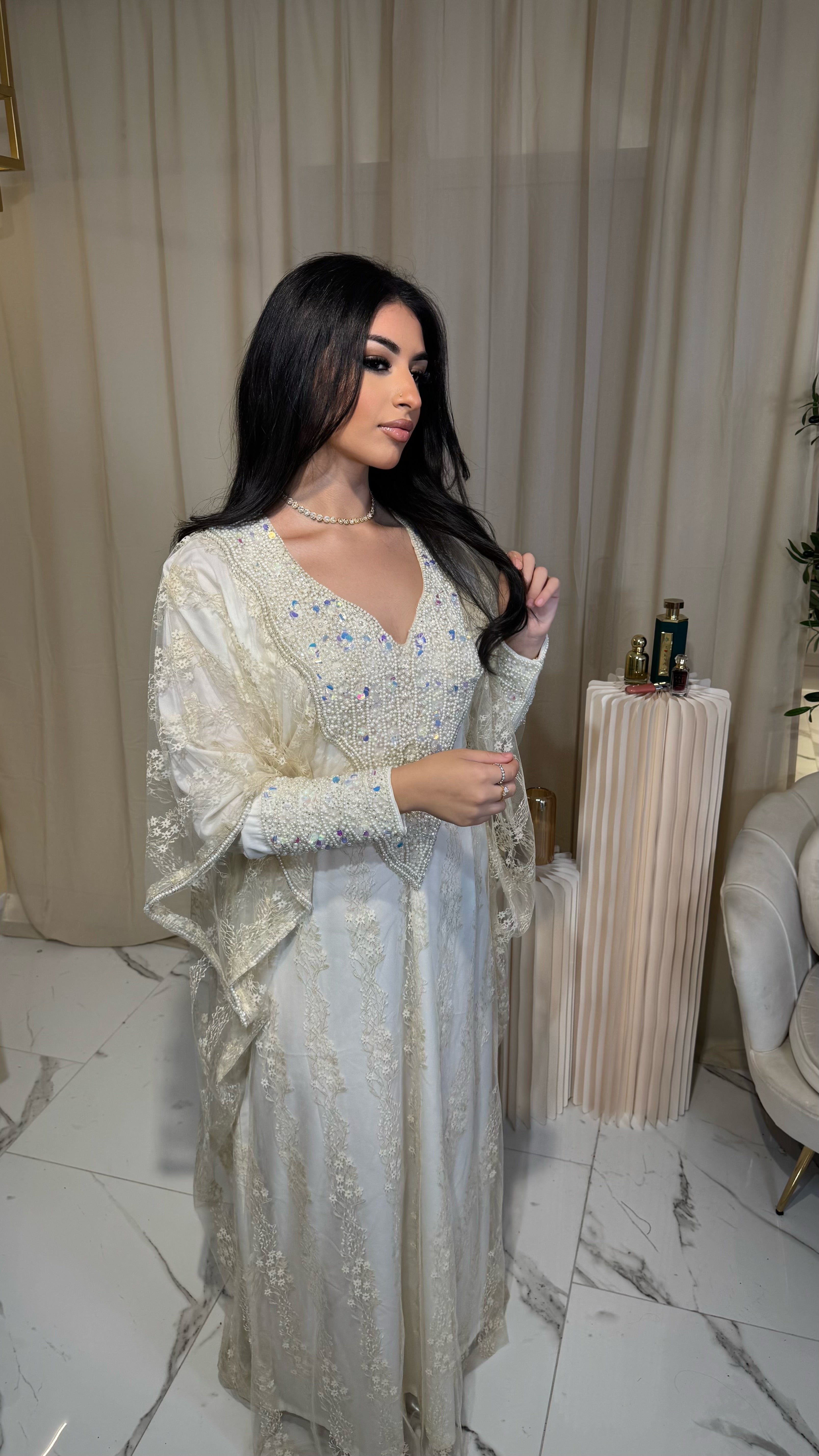 Cream Lace Emirati Thobe