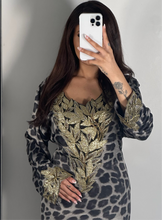 Load image into Gallery viewer, Black leopard print Makhawer

