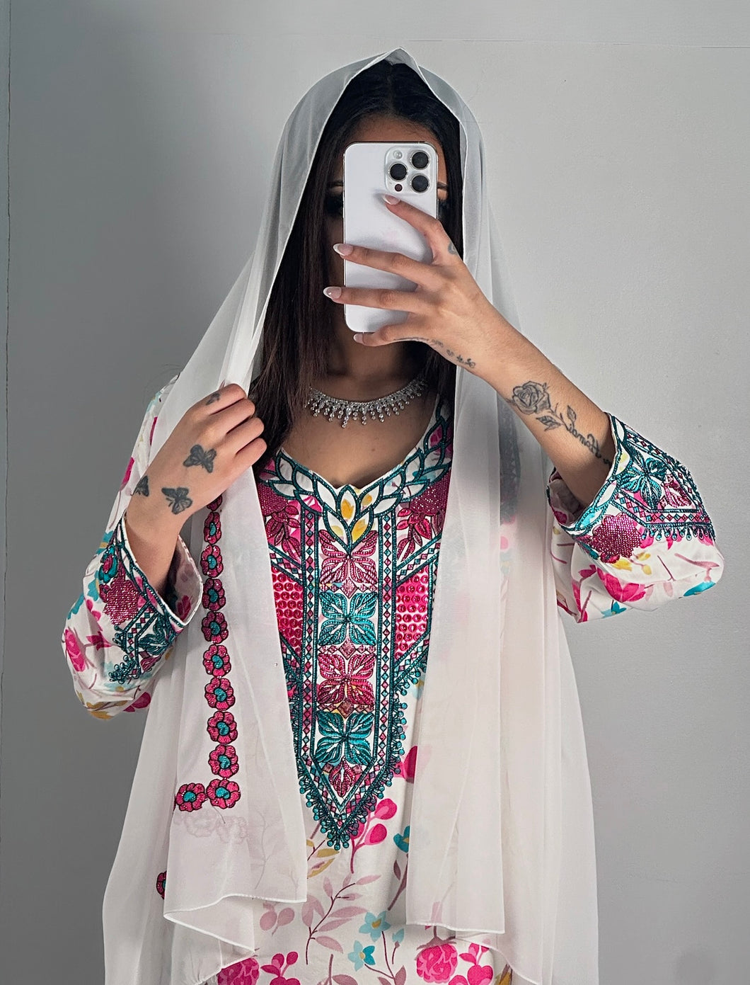 Turquoise/ pink Makhawer with sheila