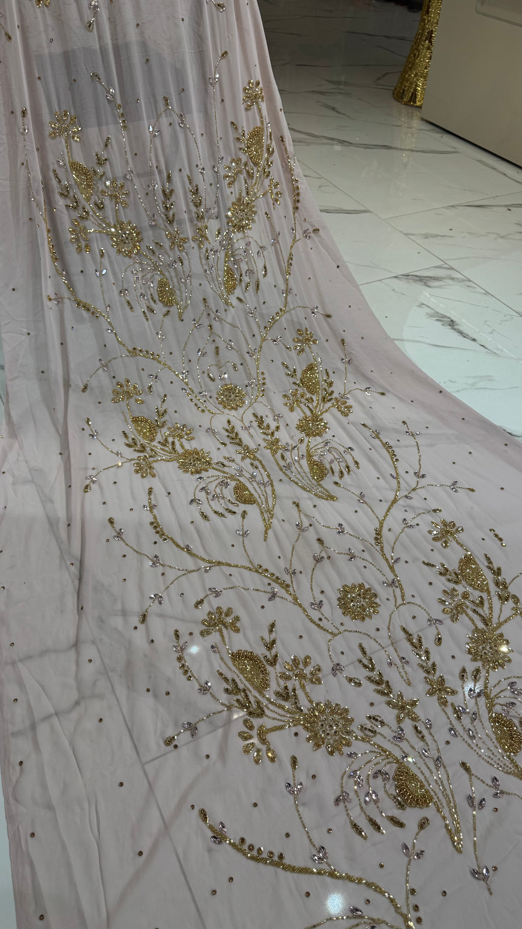 Light Pink & Gold dir3