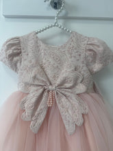 Load image into Gallery viewer, Pink bow dress
