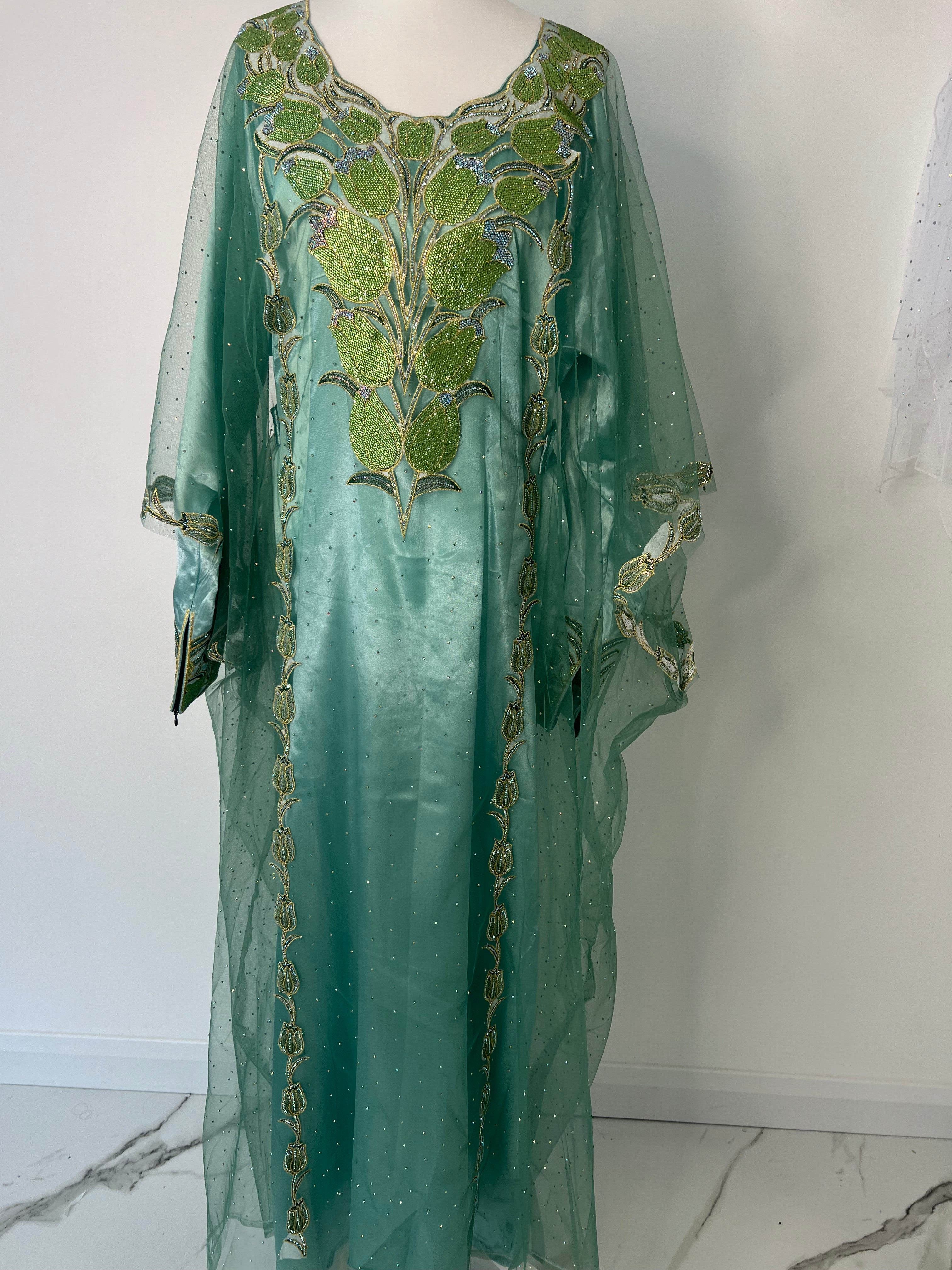 Emirati Thobe (One size)