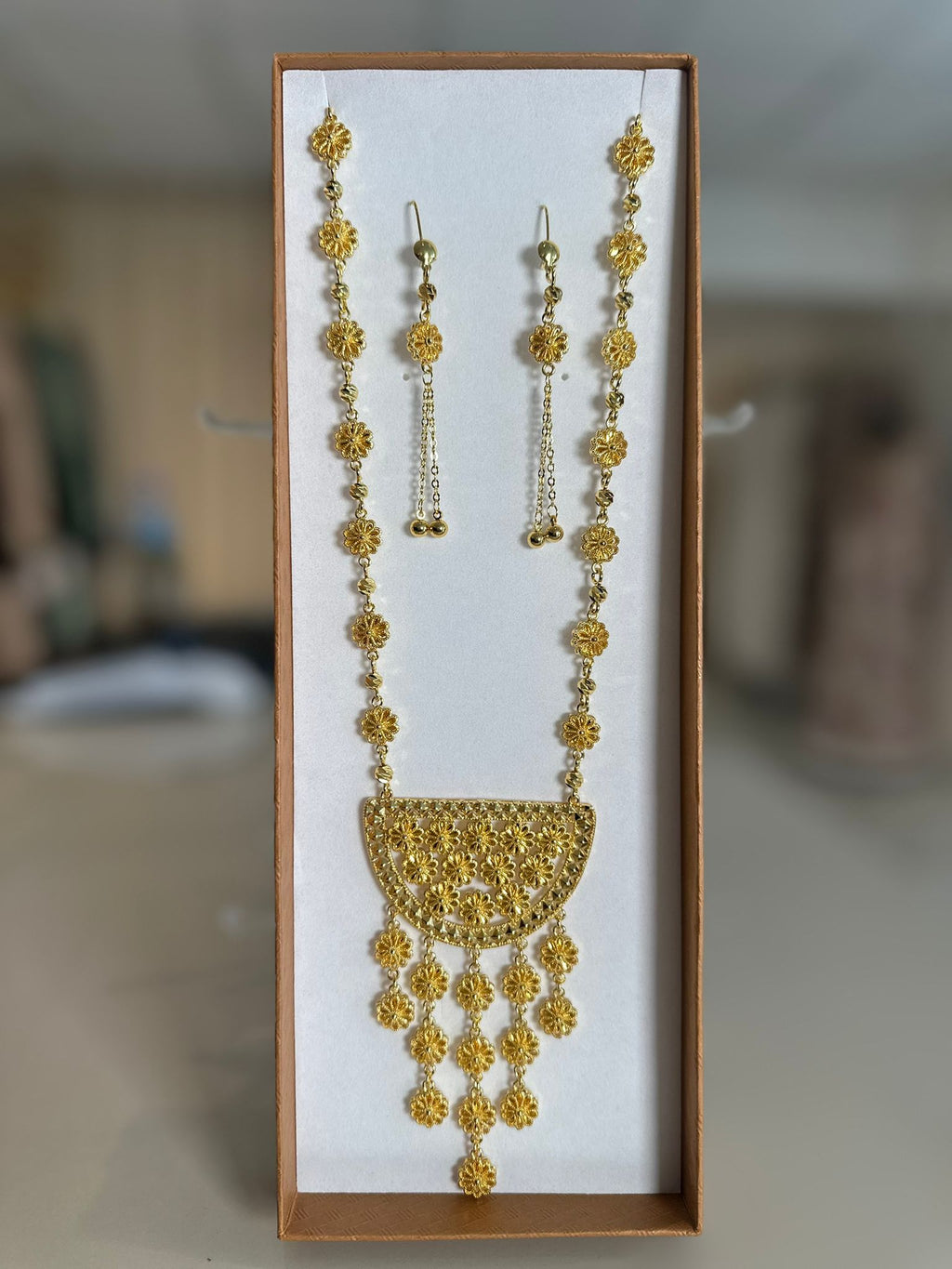 Gold Emirati Necklace Set