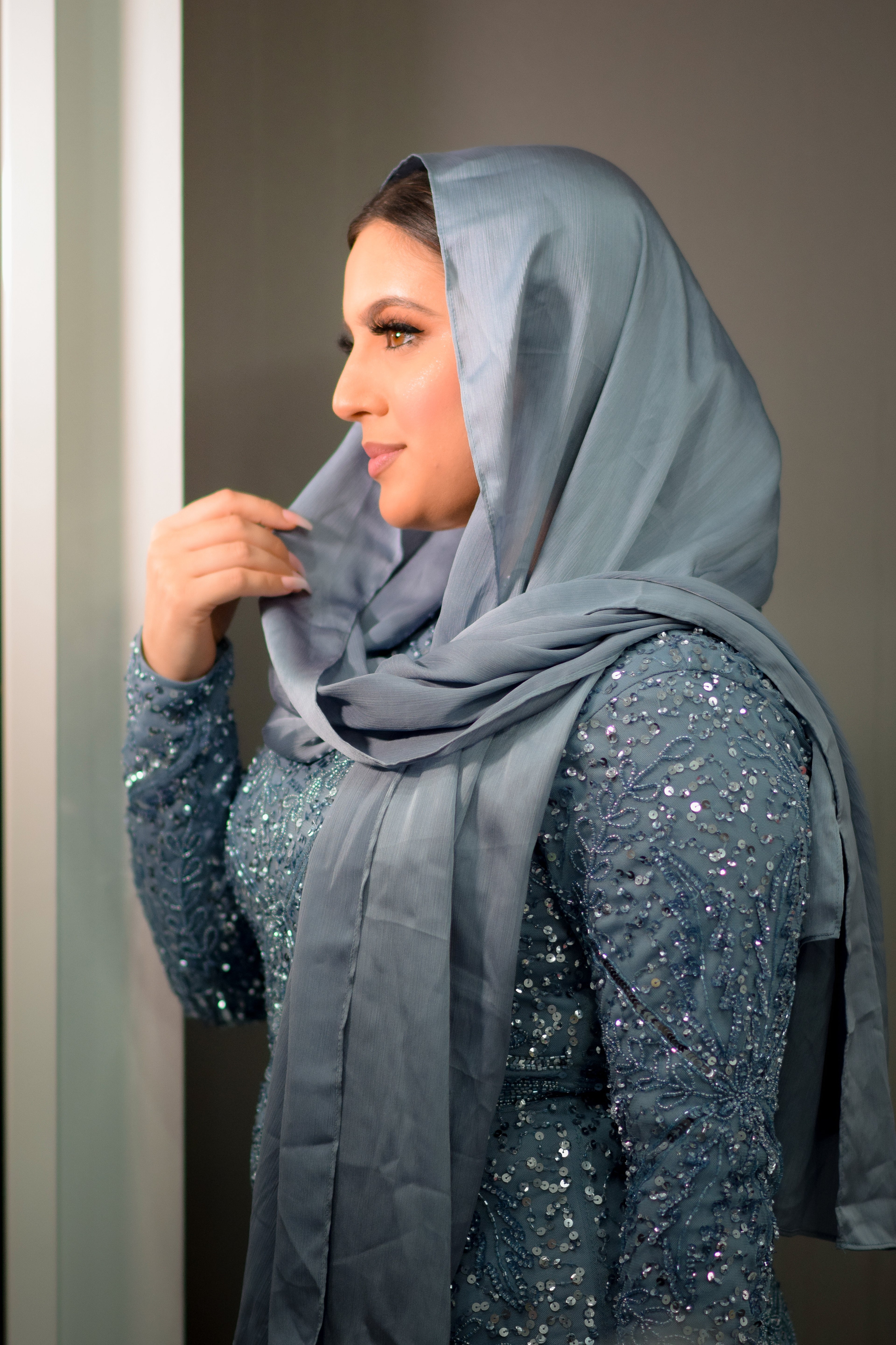 Satin crepe matching hijab Dressline Arabia Satin crepe matching hijab Dressline Arabia