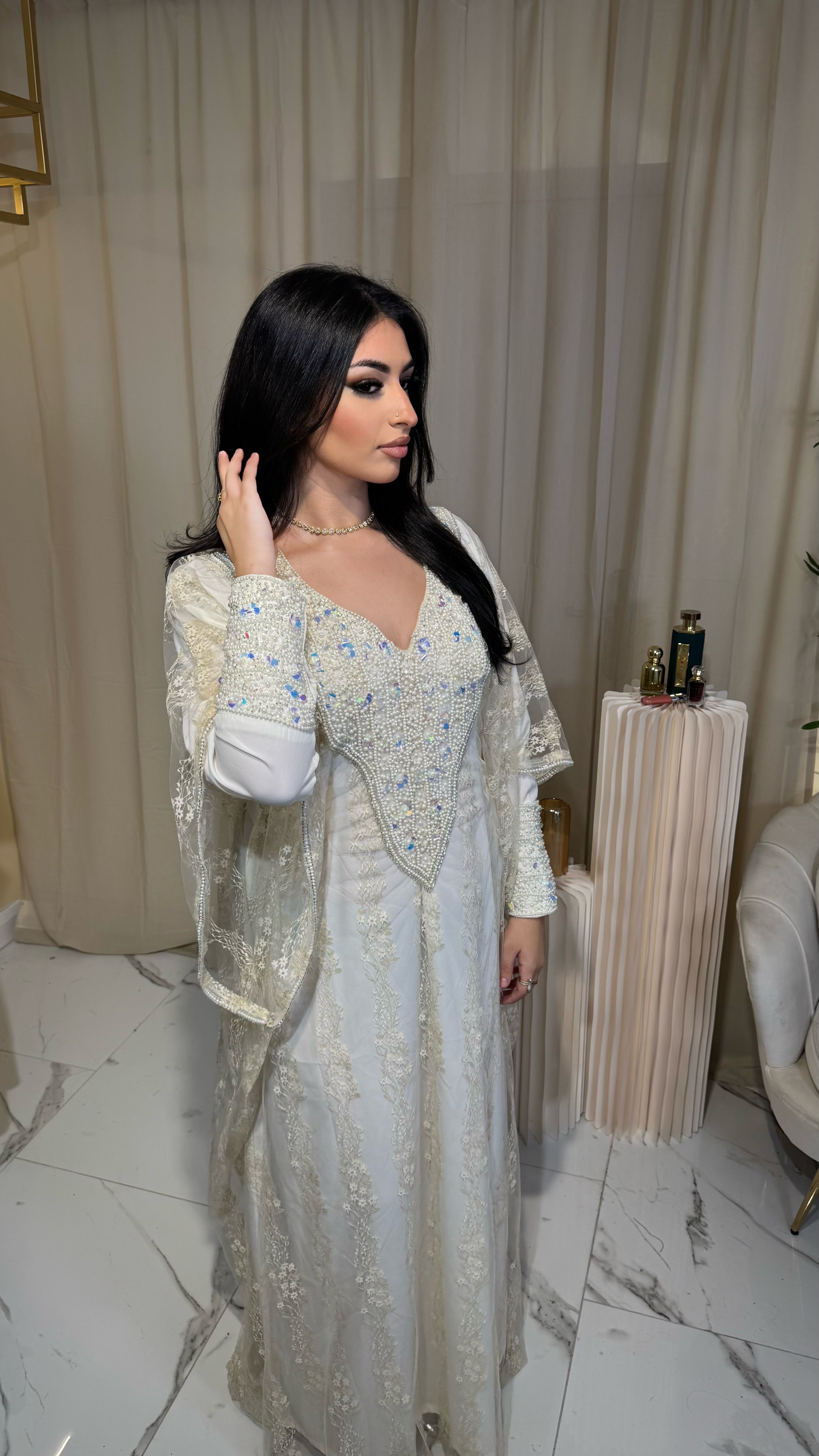 Cream Lace Emirati Thobe