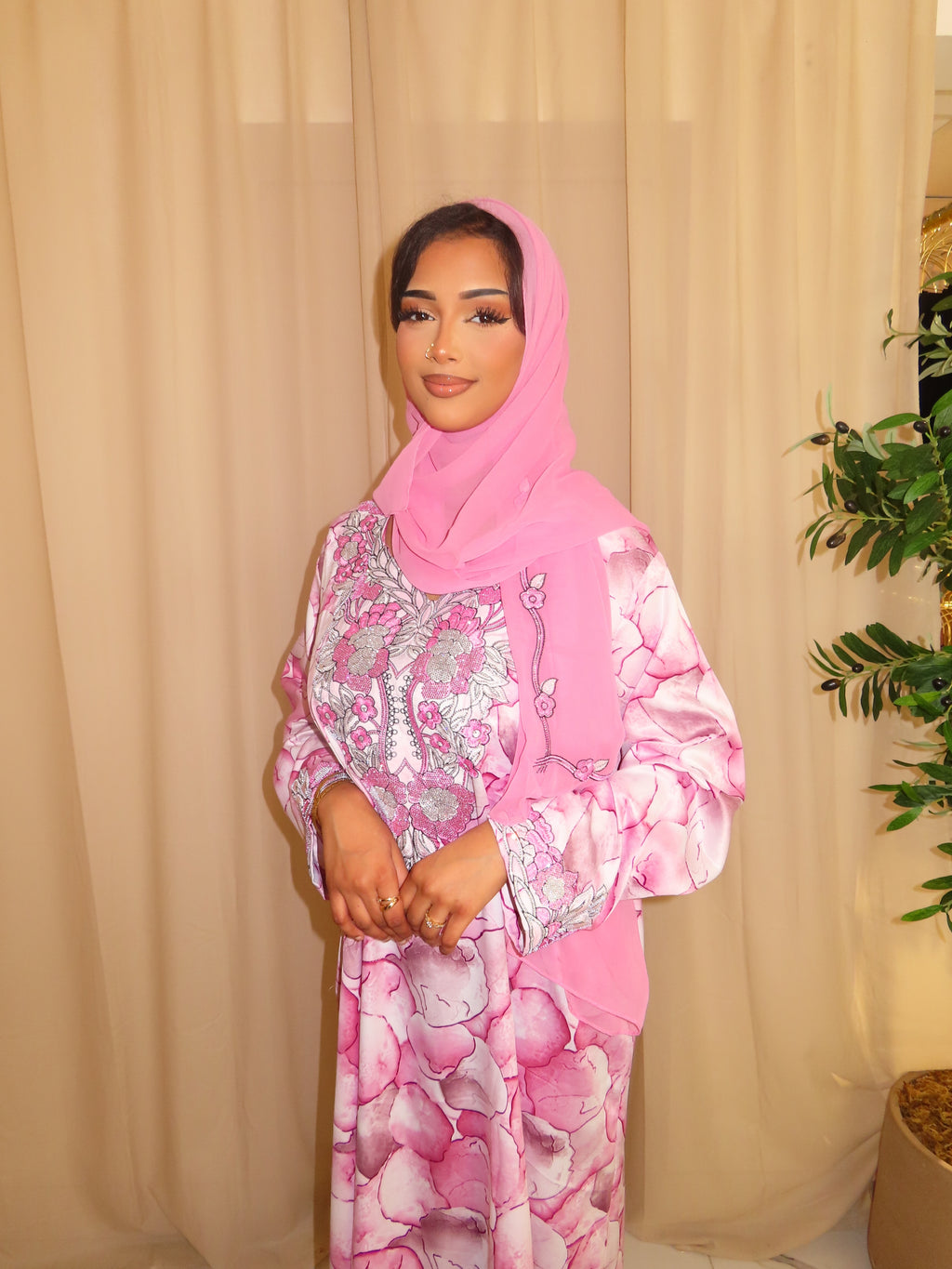 Pink Flower Makhawer & Sheila