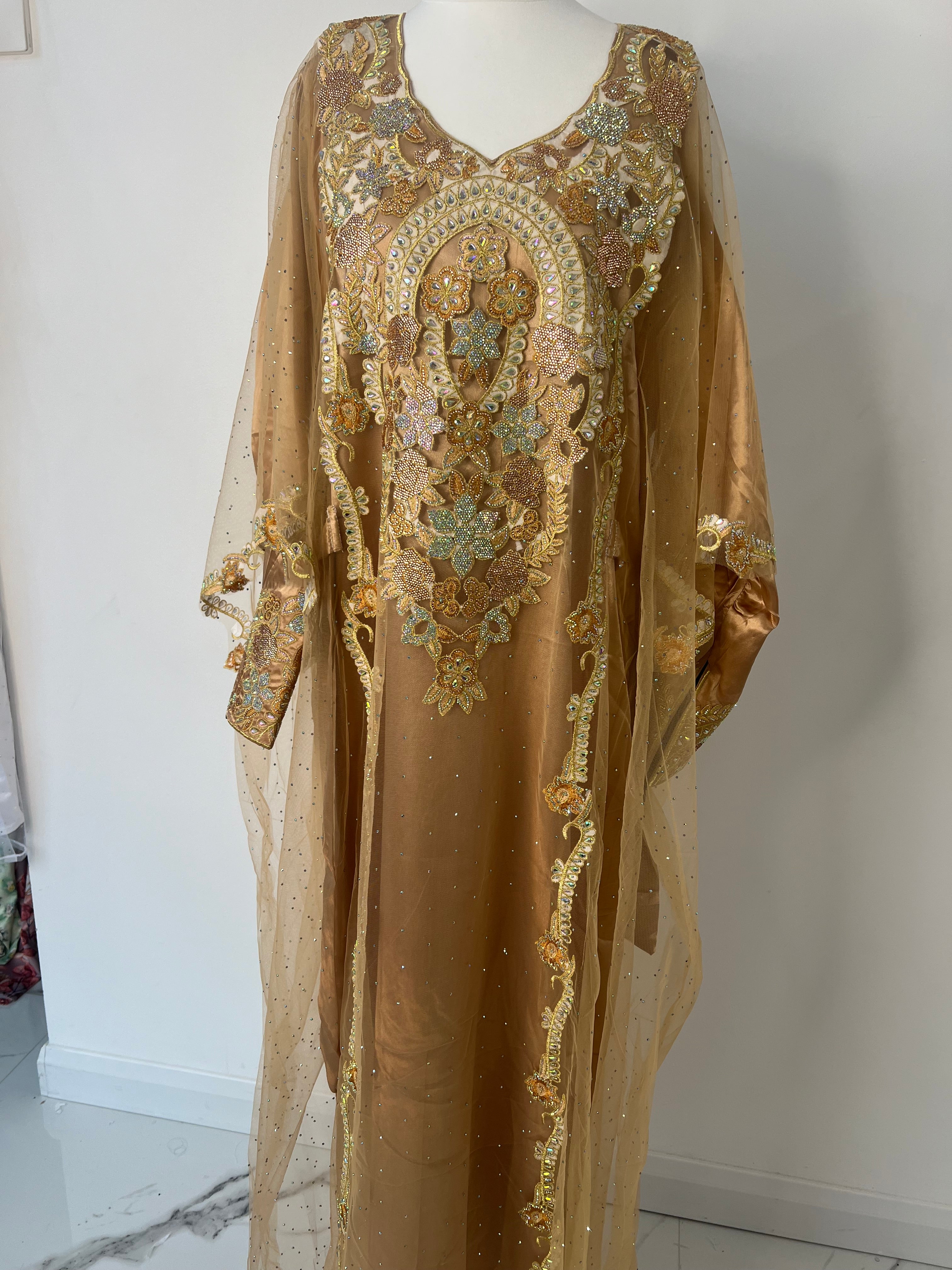 Emirati Thobe (one size)