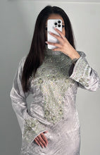 Load image into Gallery viewer, Luxury Silver embellished  Makhawer

