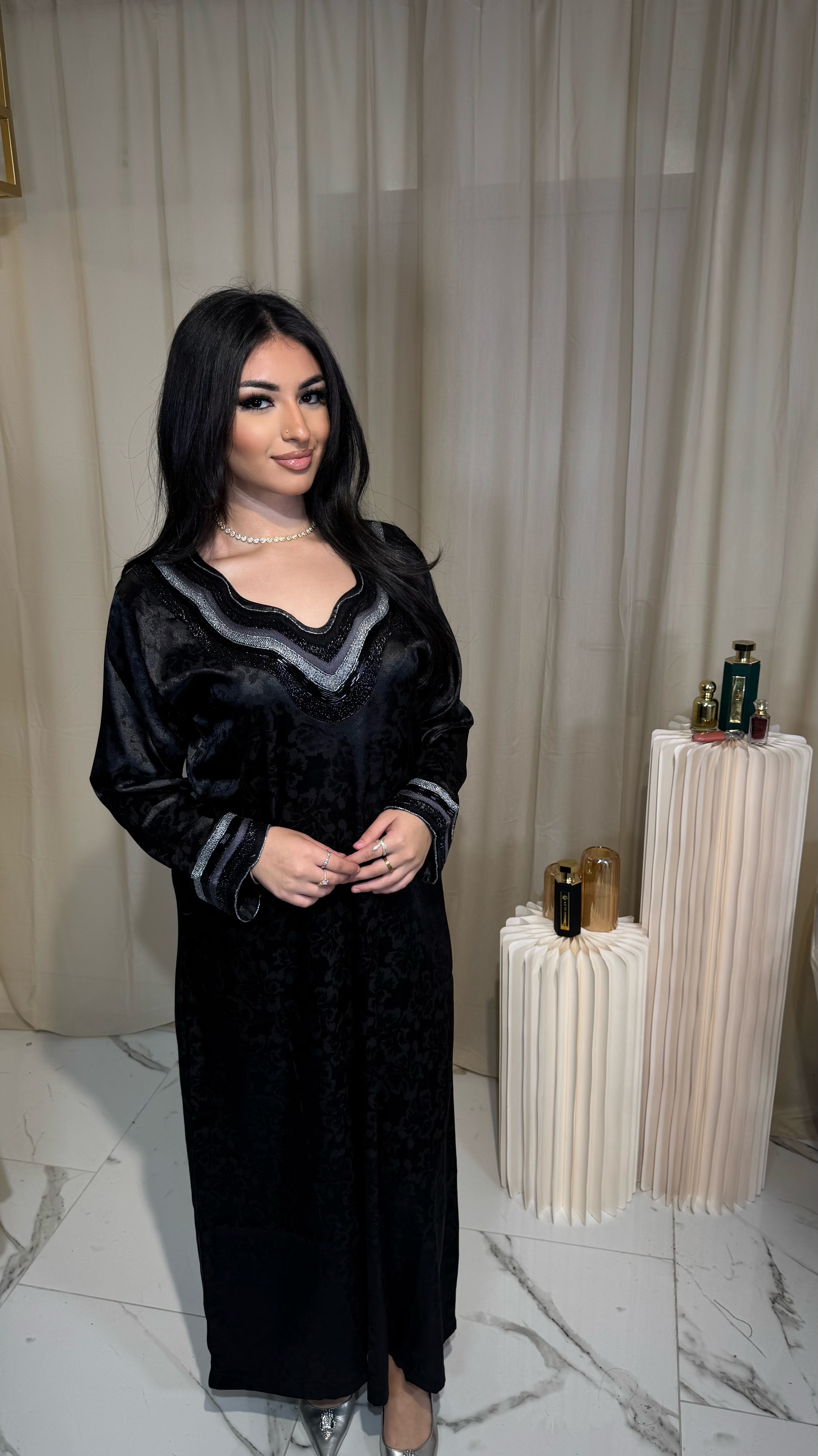 VIP Handwork Black Makhawer