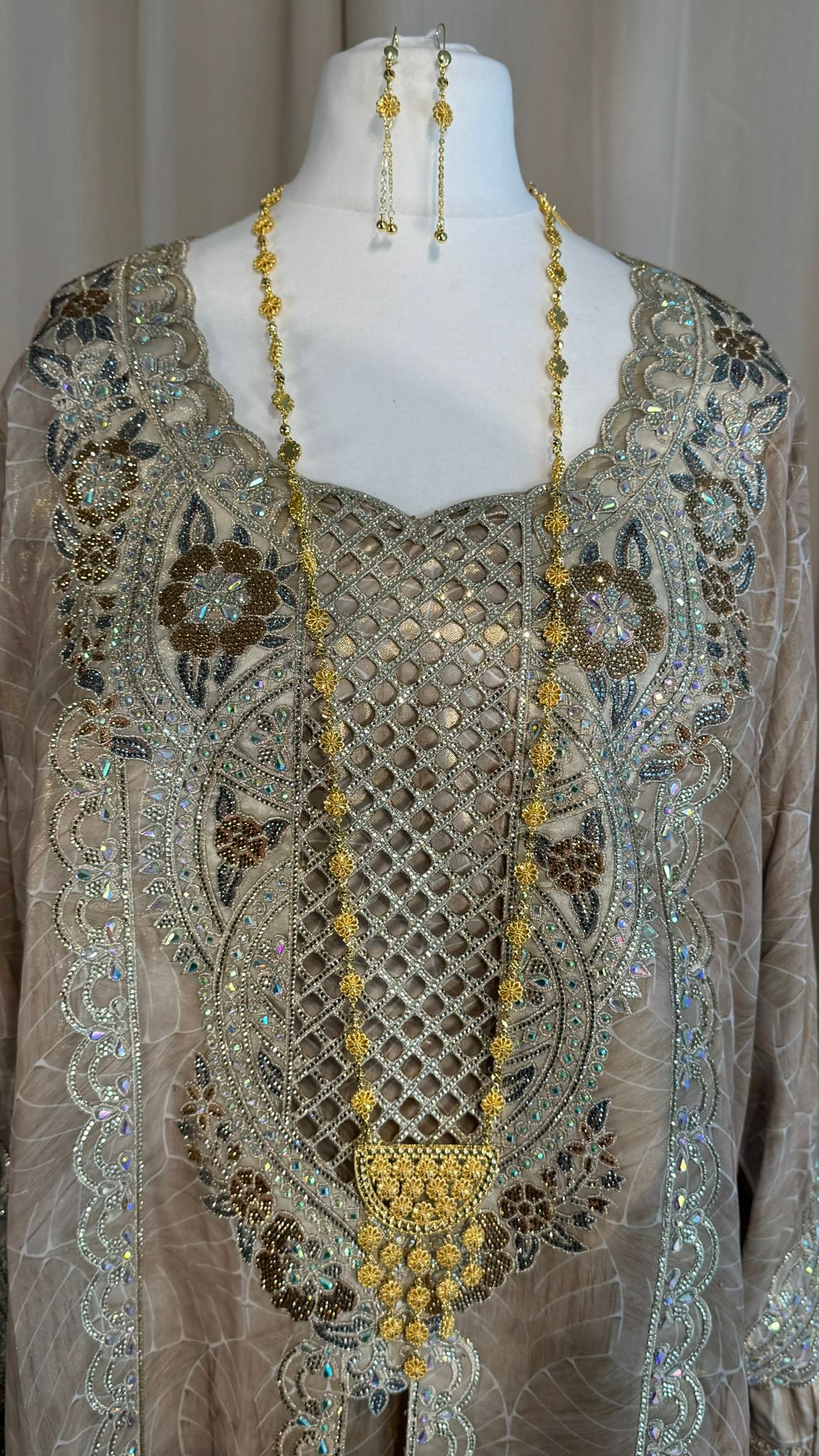 Gold Emirati Necklace Set