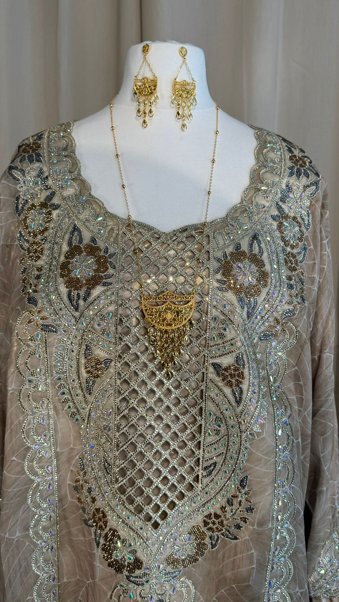 Gold Emirati Necklace Set