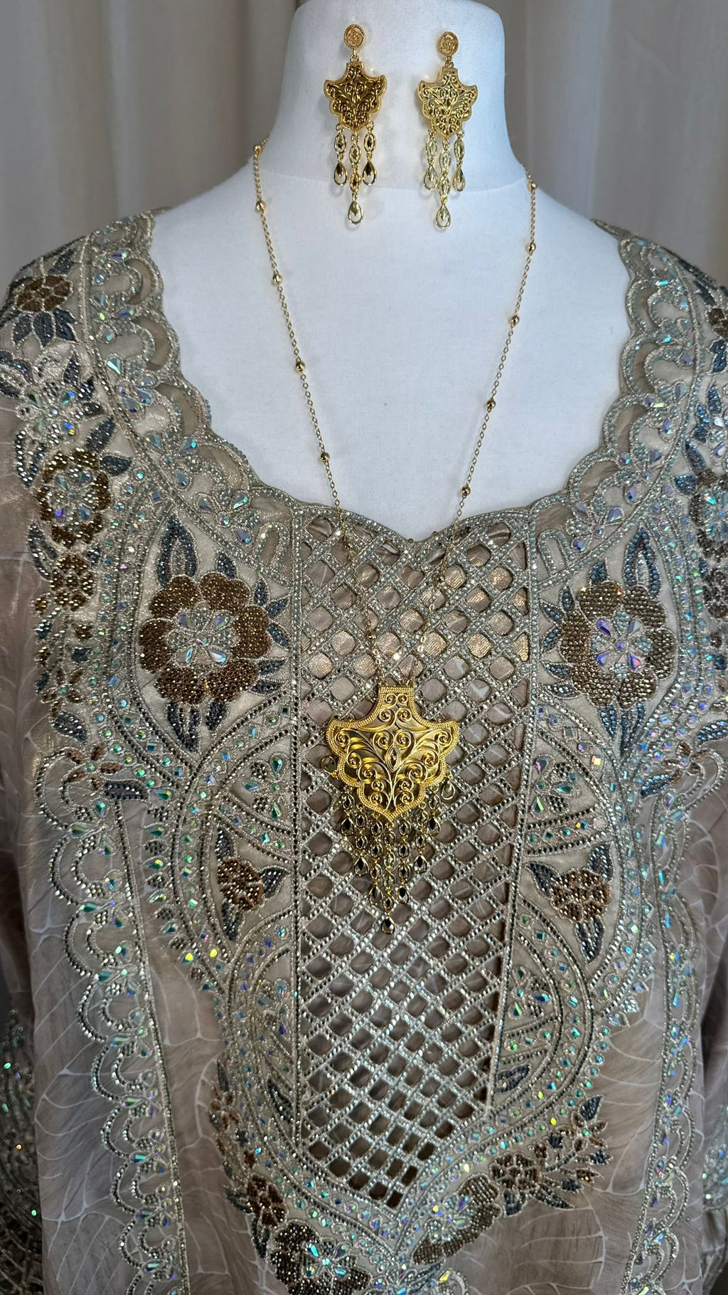 Gold Emirati Necklace Set
