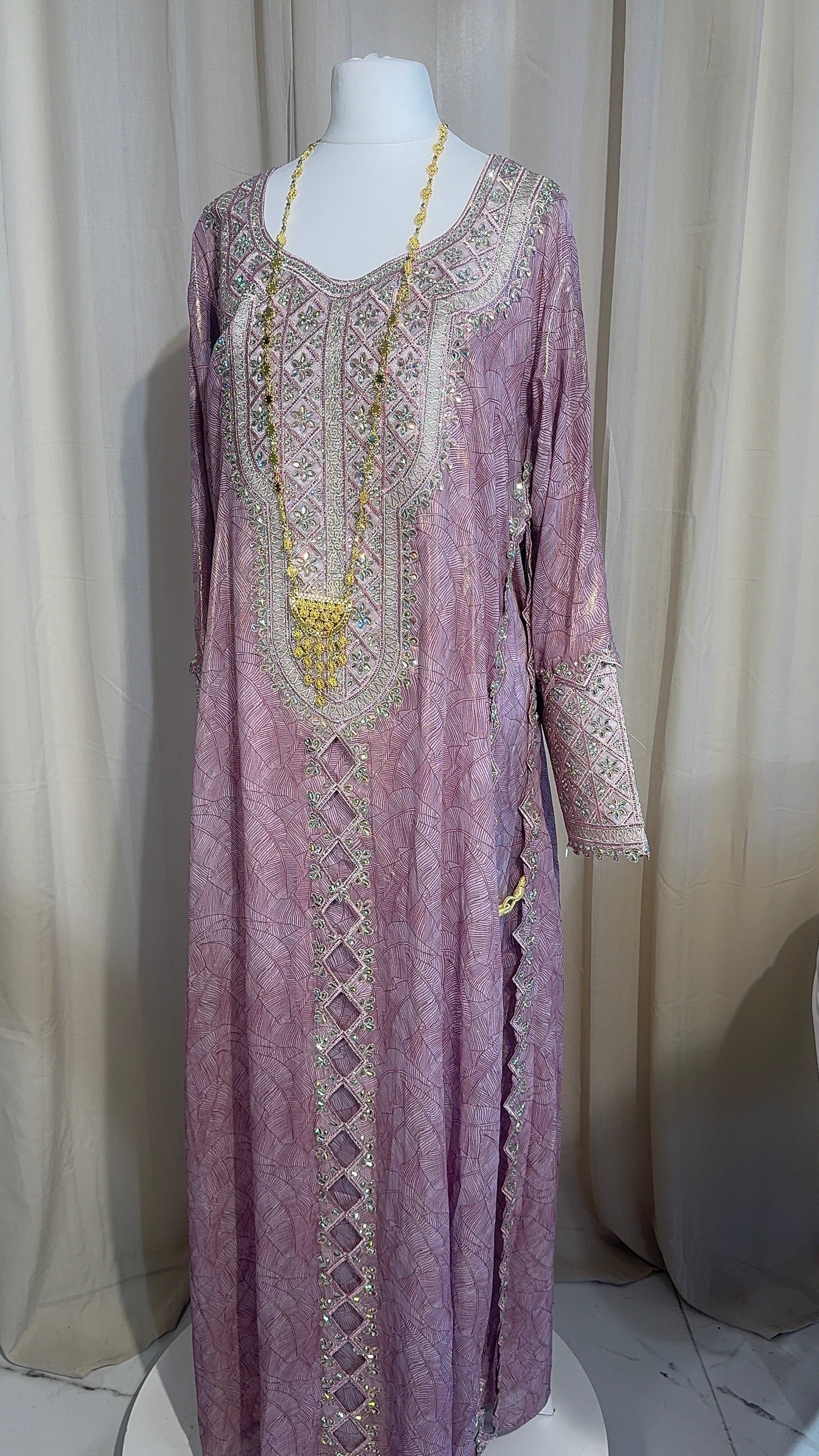 *VIP* Pink Emirati Makhawer