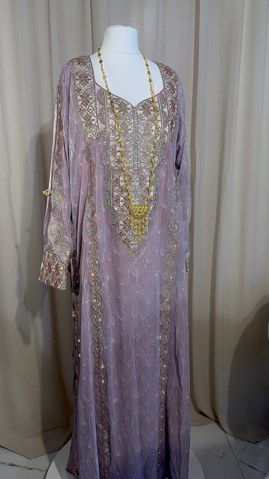 *VIP* Pink And Rose Gold Emirati Makhawer
