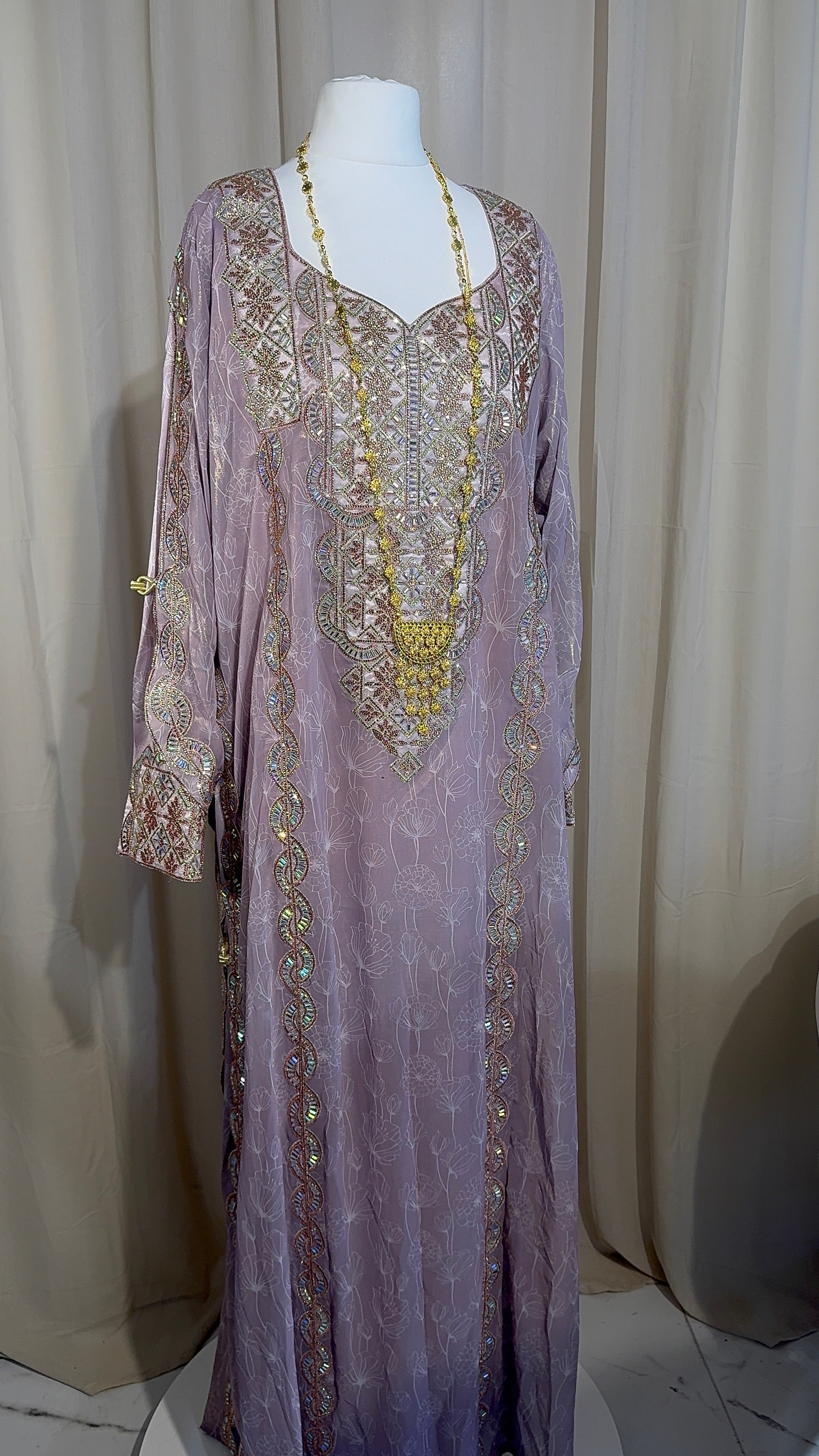 *VIP* Pink And Rose Gold Emirati Makhawer