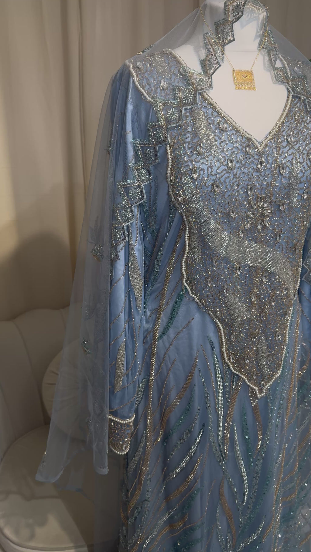 VIP Emirati Baby Blue Thobe & Veil