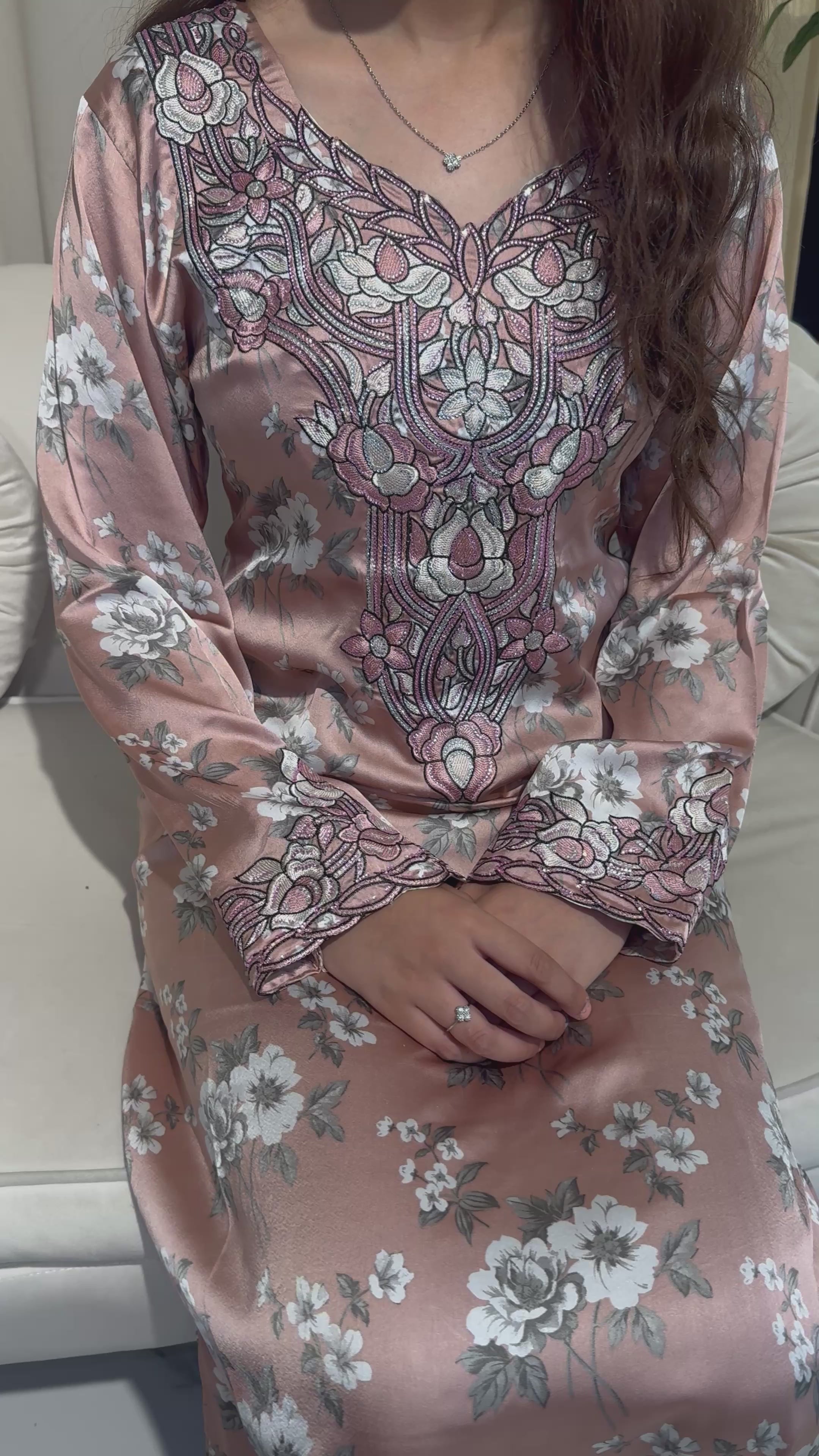 Rose Gold Makhawer