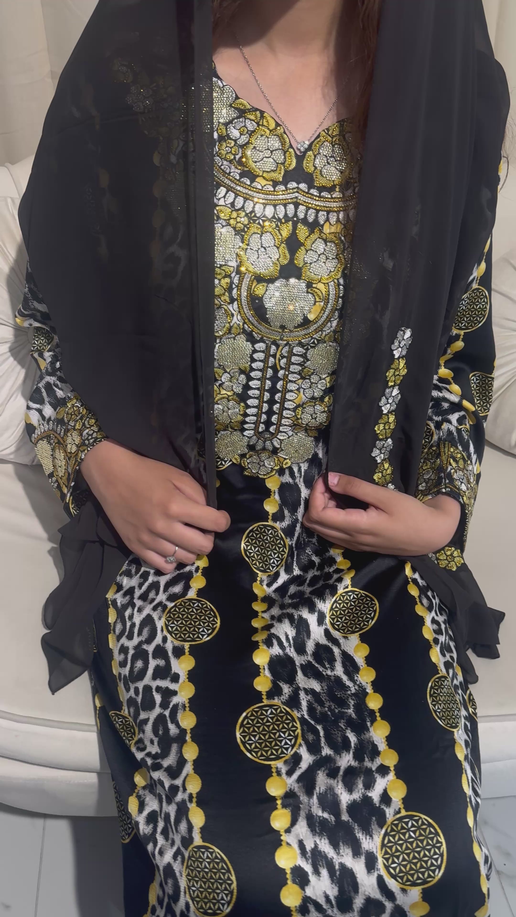 Leopard Makhawer & Sheila