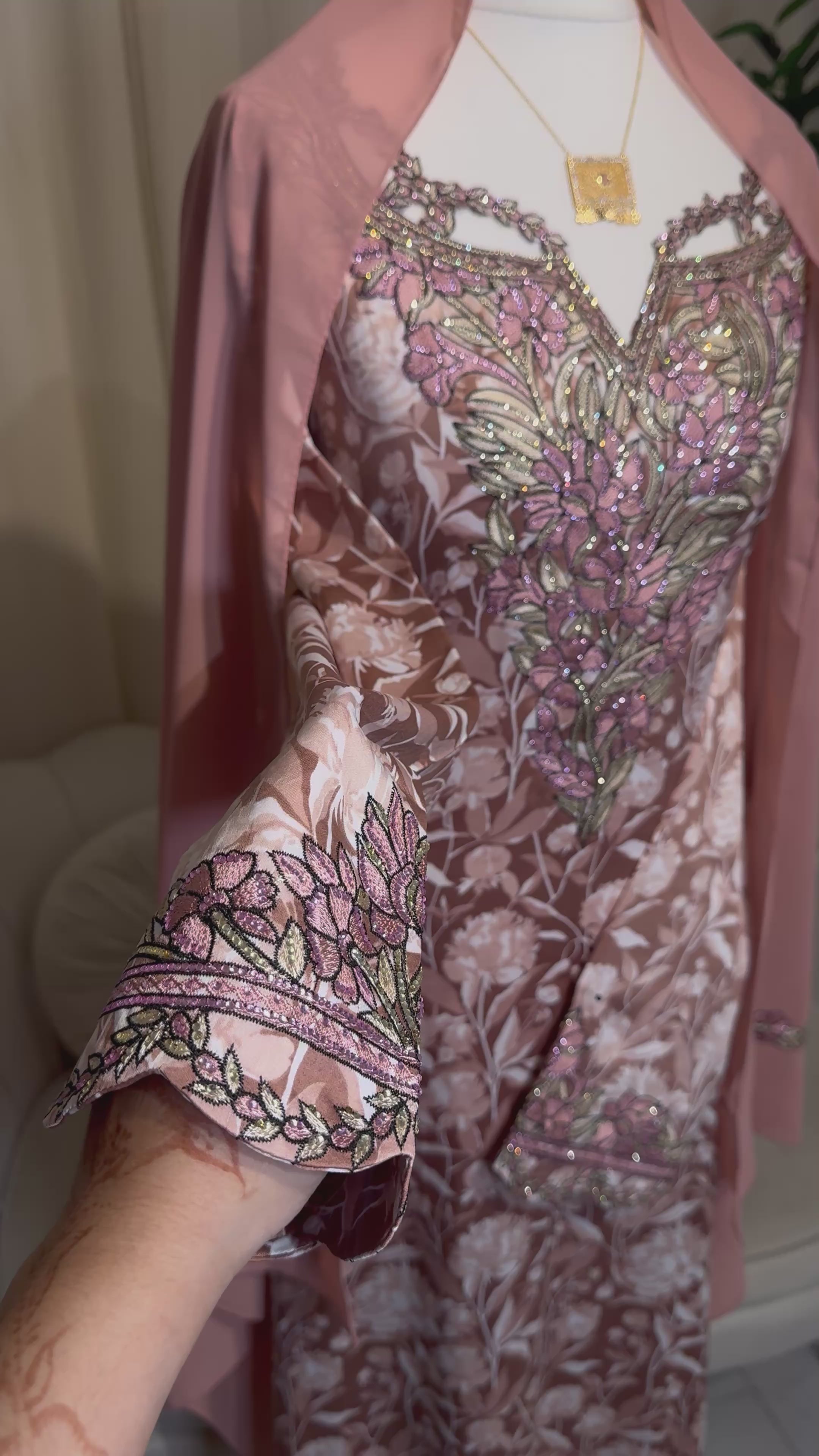 Pink Cut out Makhawer & Sheila