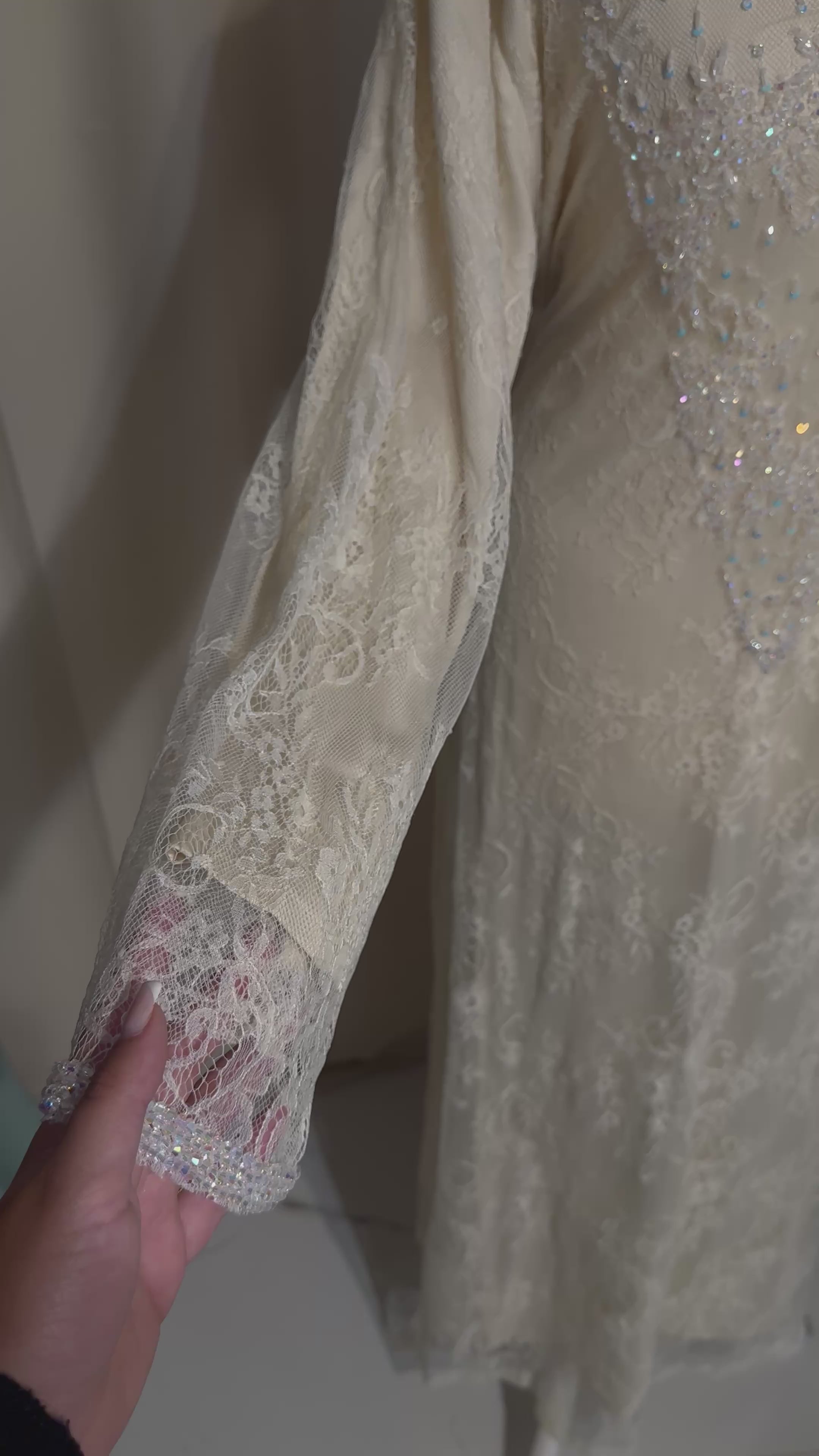 VIP Lace Crystal Makhawer