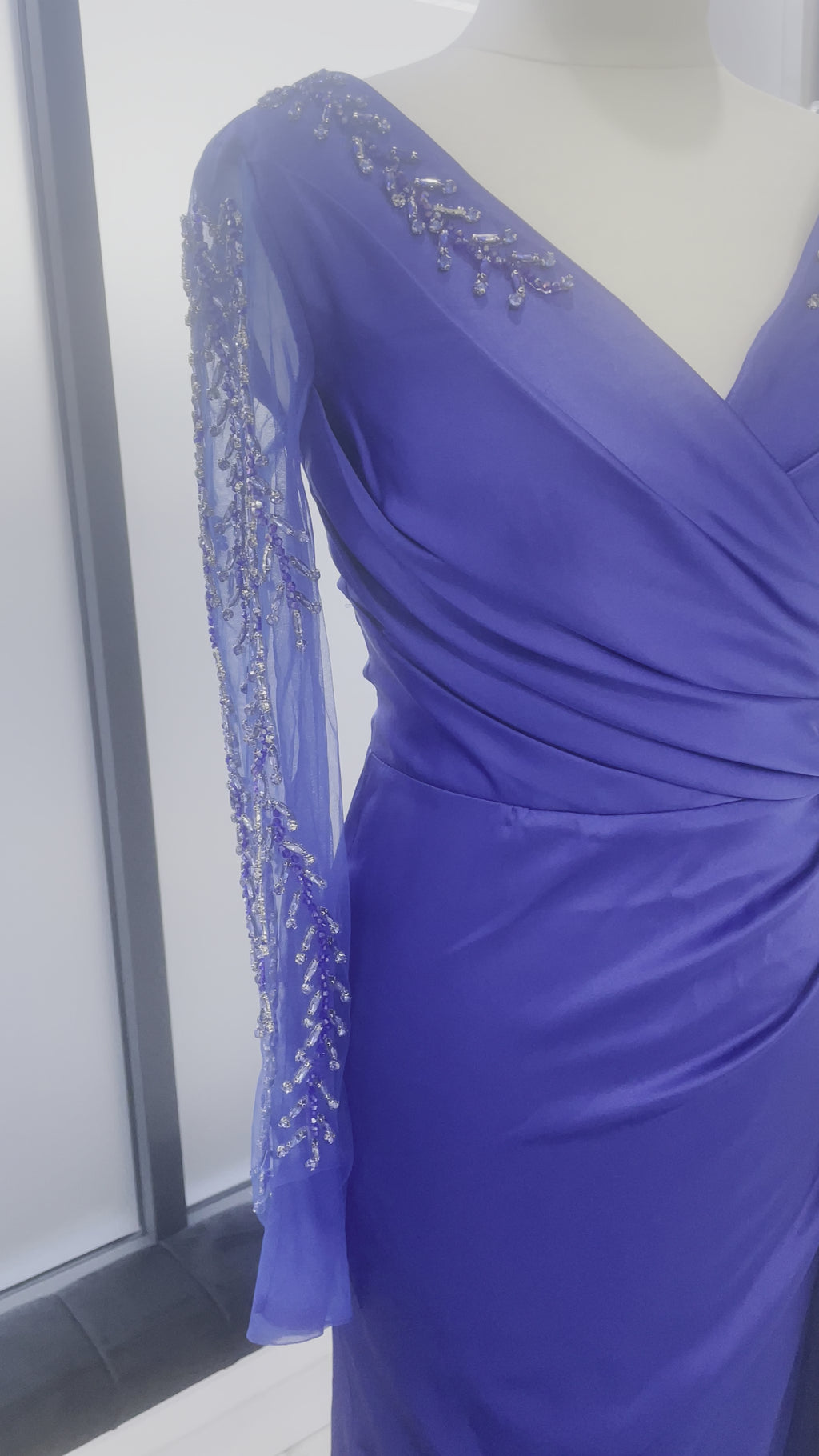 Long sleeve satin Dress