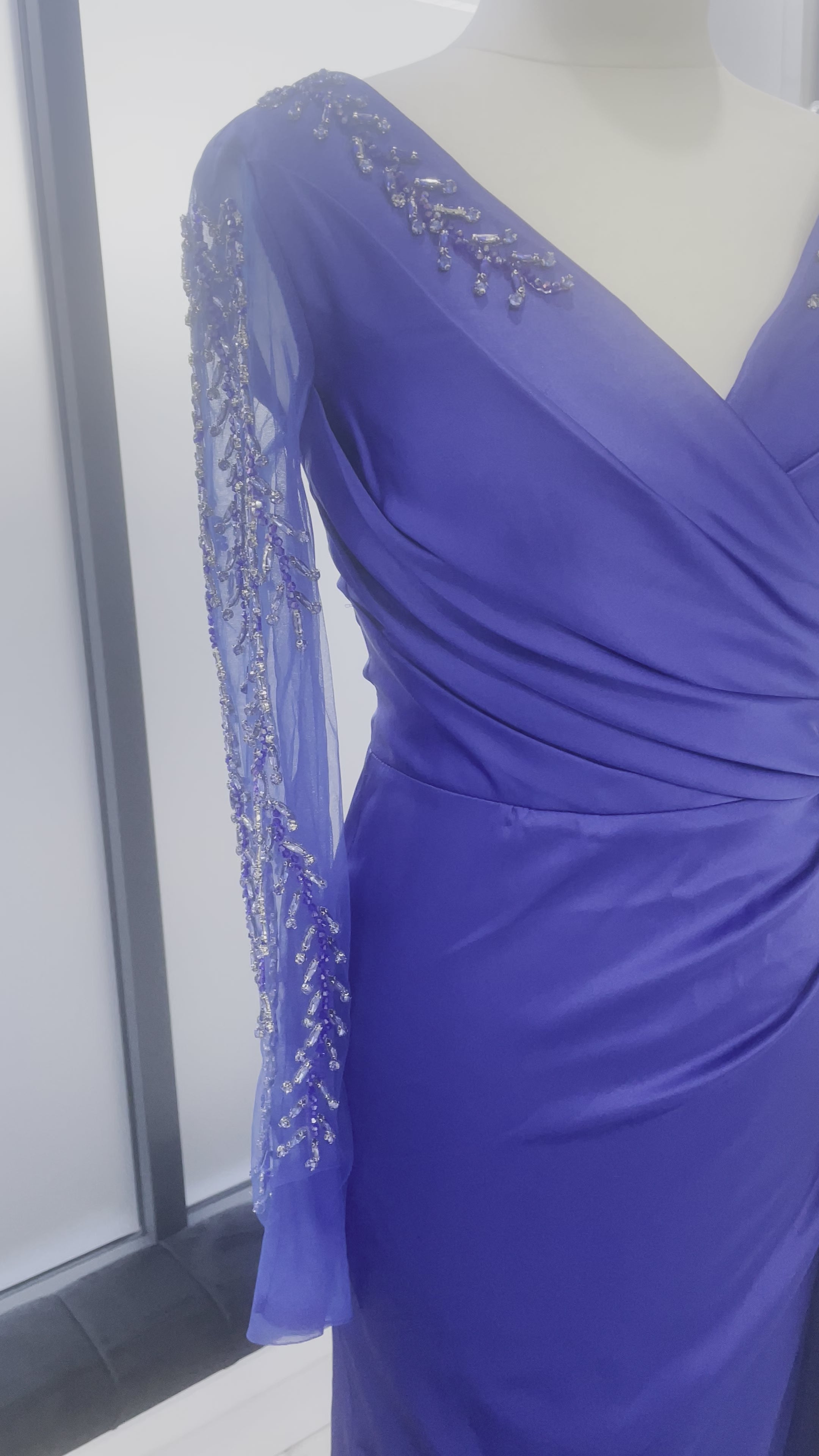 Long sleeve satin Dress