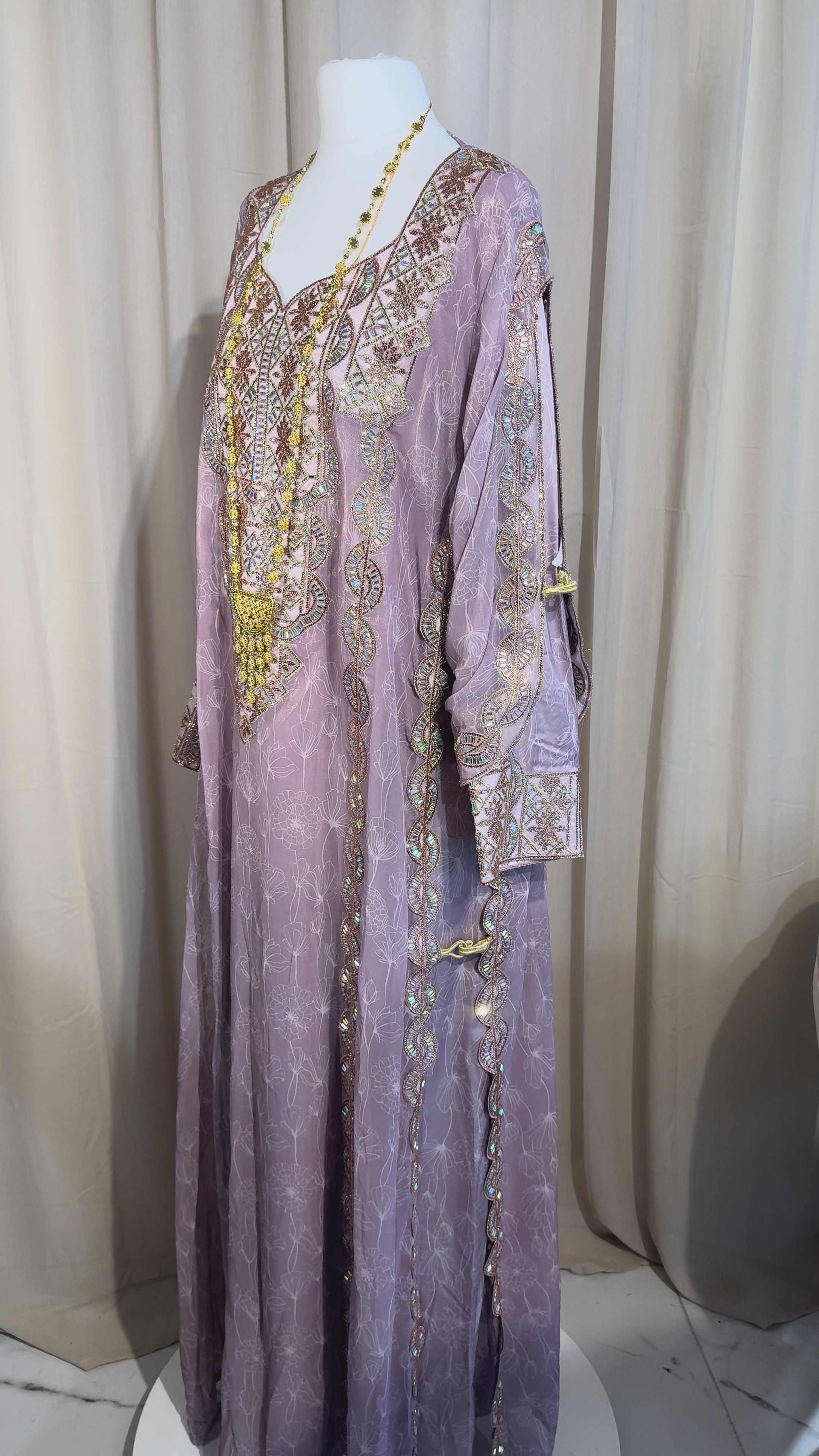 *VIP* Pink And Rose Gold Emirati Makhawer