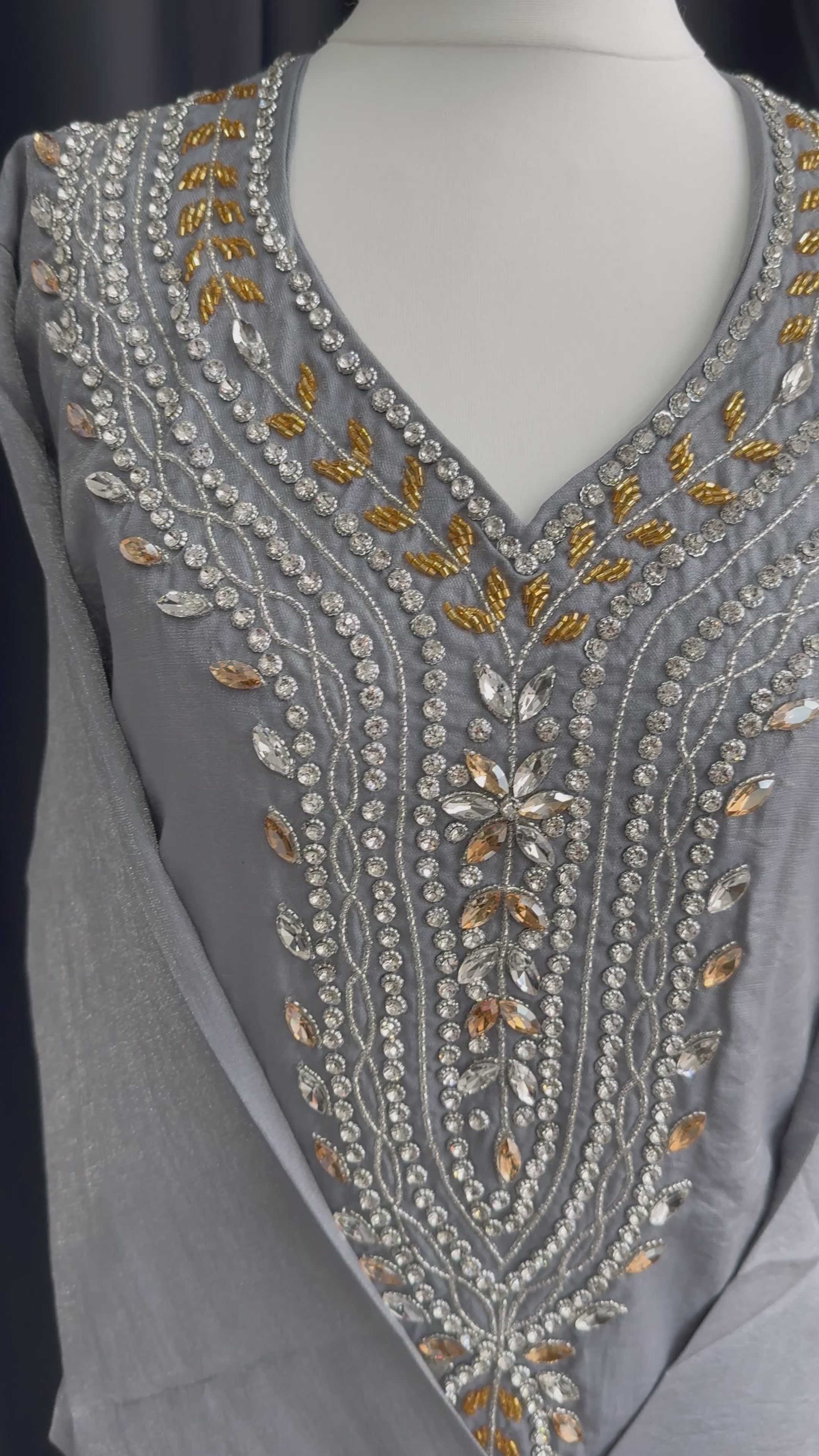 Grey shimmer Makhawer size (58)