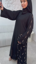 Load and play video in Gallery viewer, LAYAL Double Chiffon Abaya
