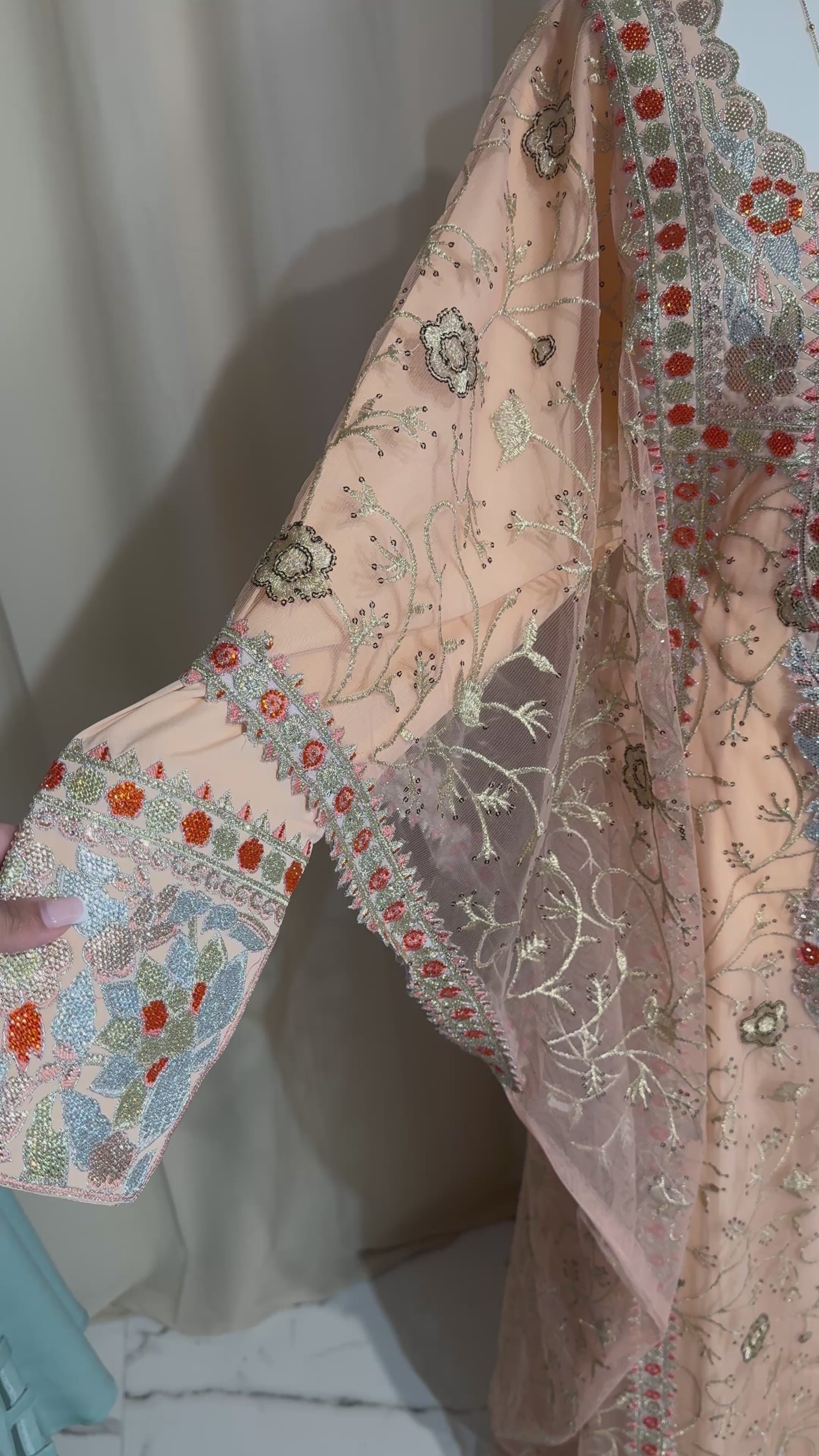 VIP Peach Emirati Thobe With Veil