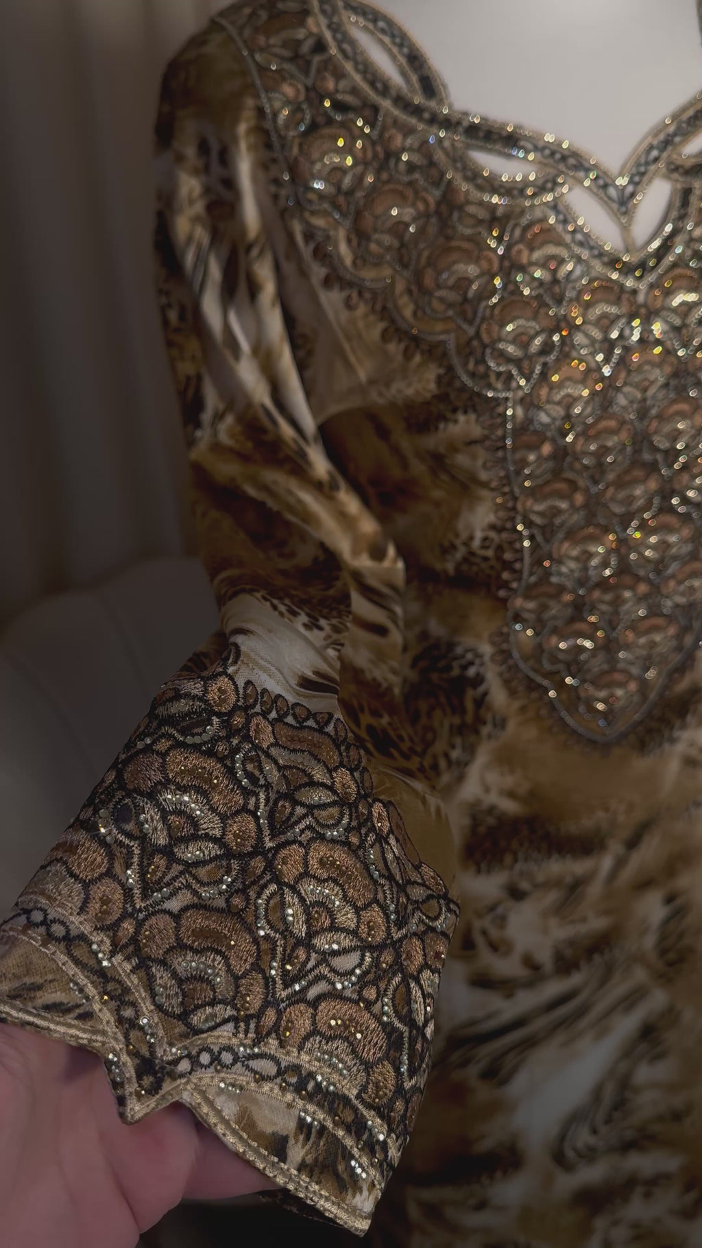 Gold Cut Out Makhawer & Sheila