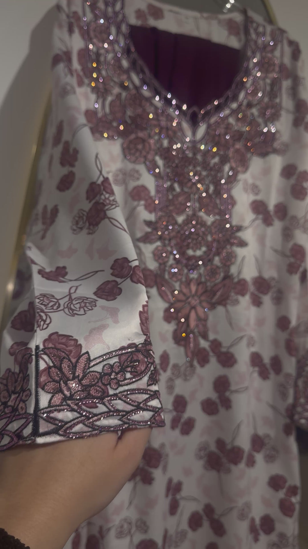 Burgundy Flower Cut Out Makhawer