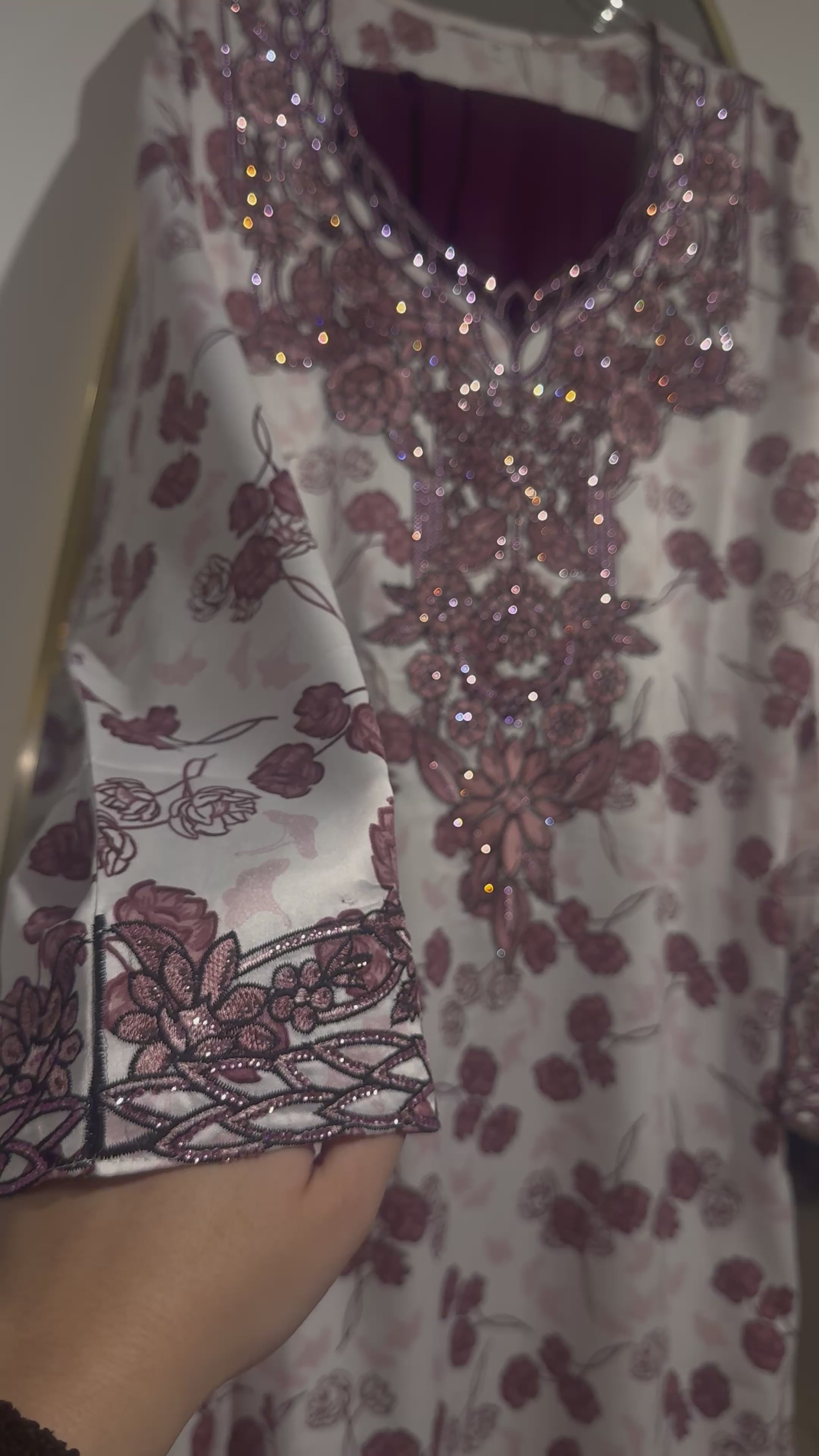 Burgundy Flower Cut Out Makhawer